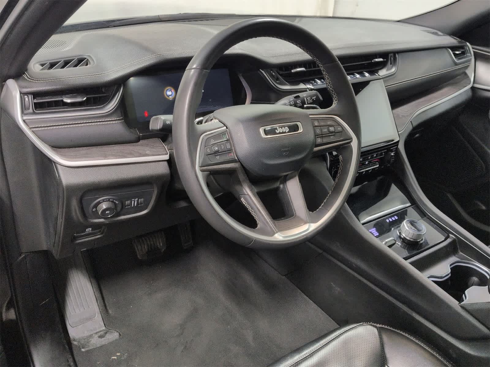 Thumbnail: 2024 Jeep Grand Cherokee L - 10