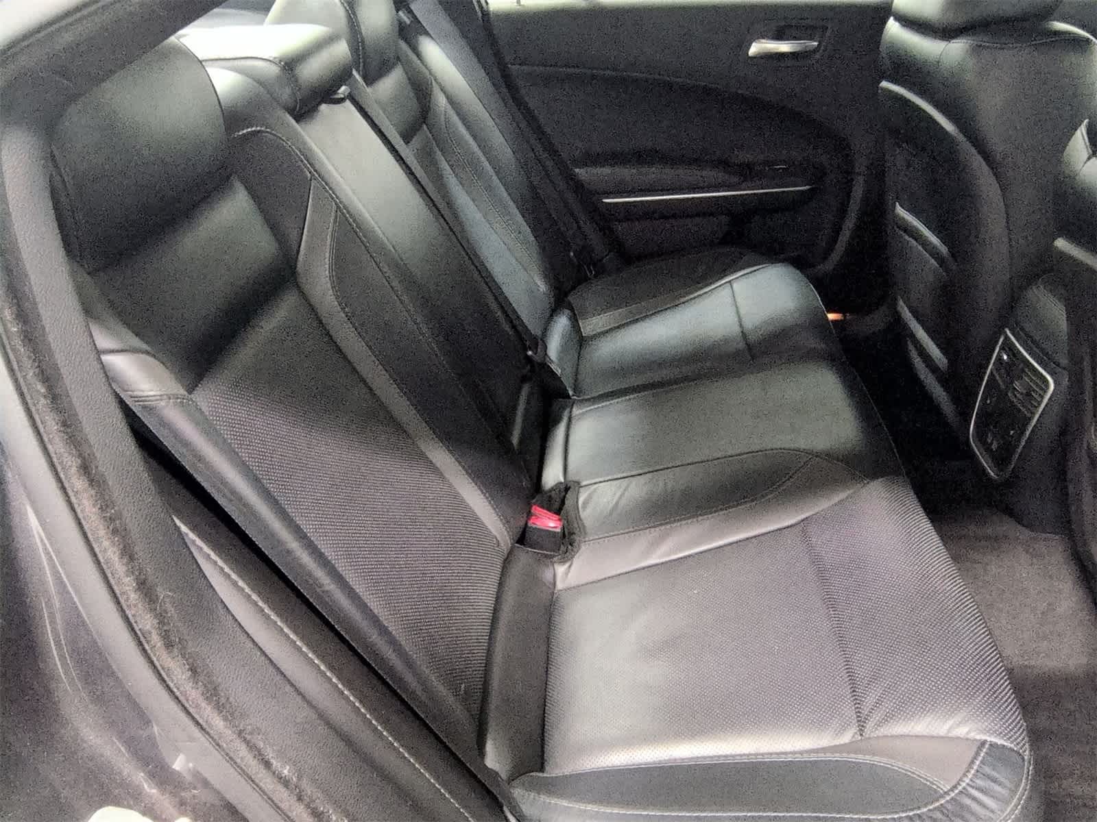 Thumbnail: 2016 Dodge Charger - 21