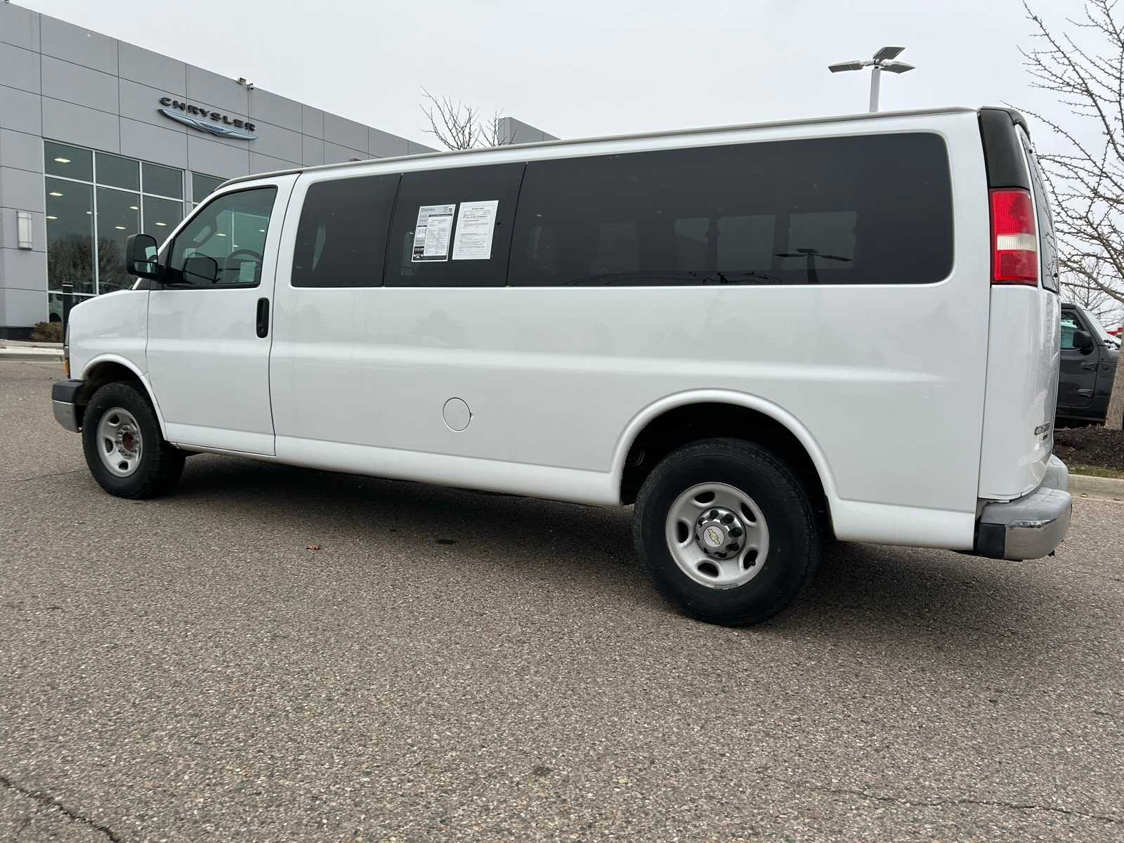 Thumbnail: 2016 Chevrolet Express - 23