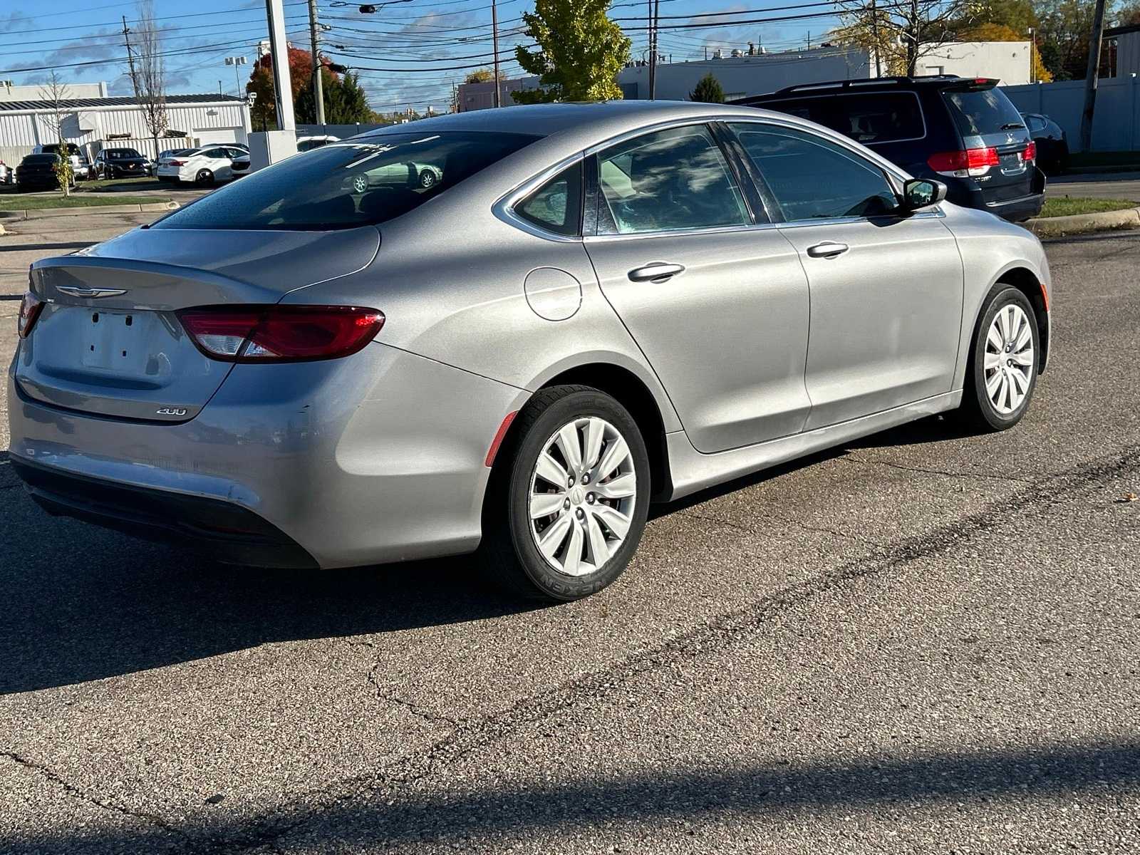 Thumbnail: 2015 Chrysler 200 - 18