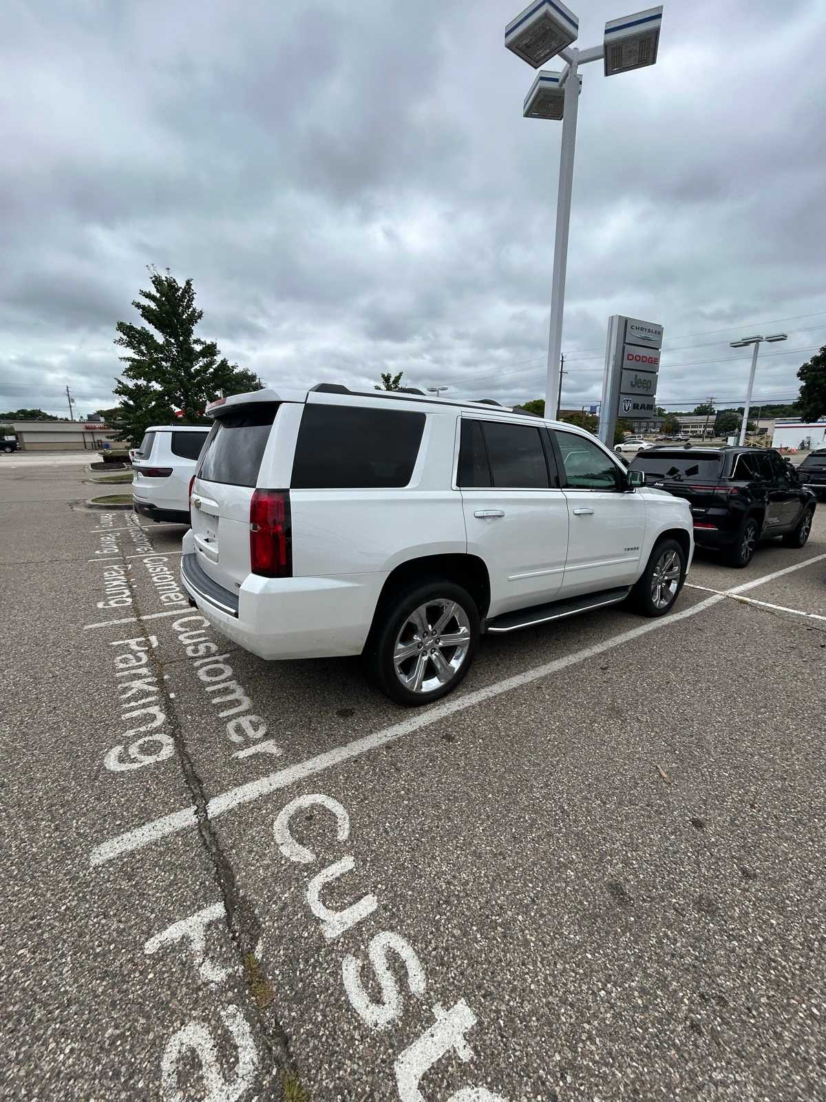 Thumbnail: 2018 Chevrolet Tahoe - 20