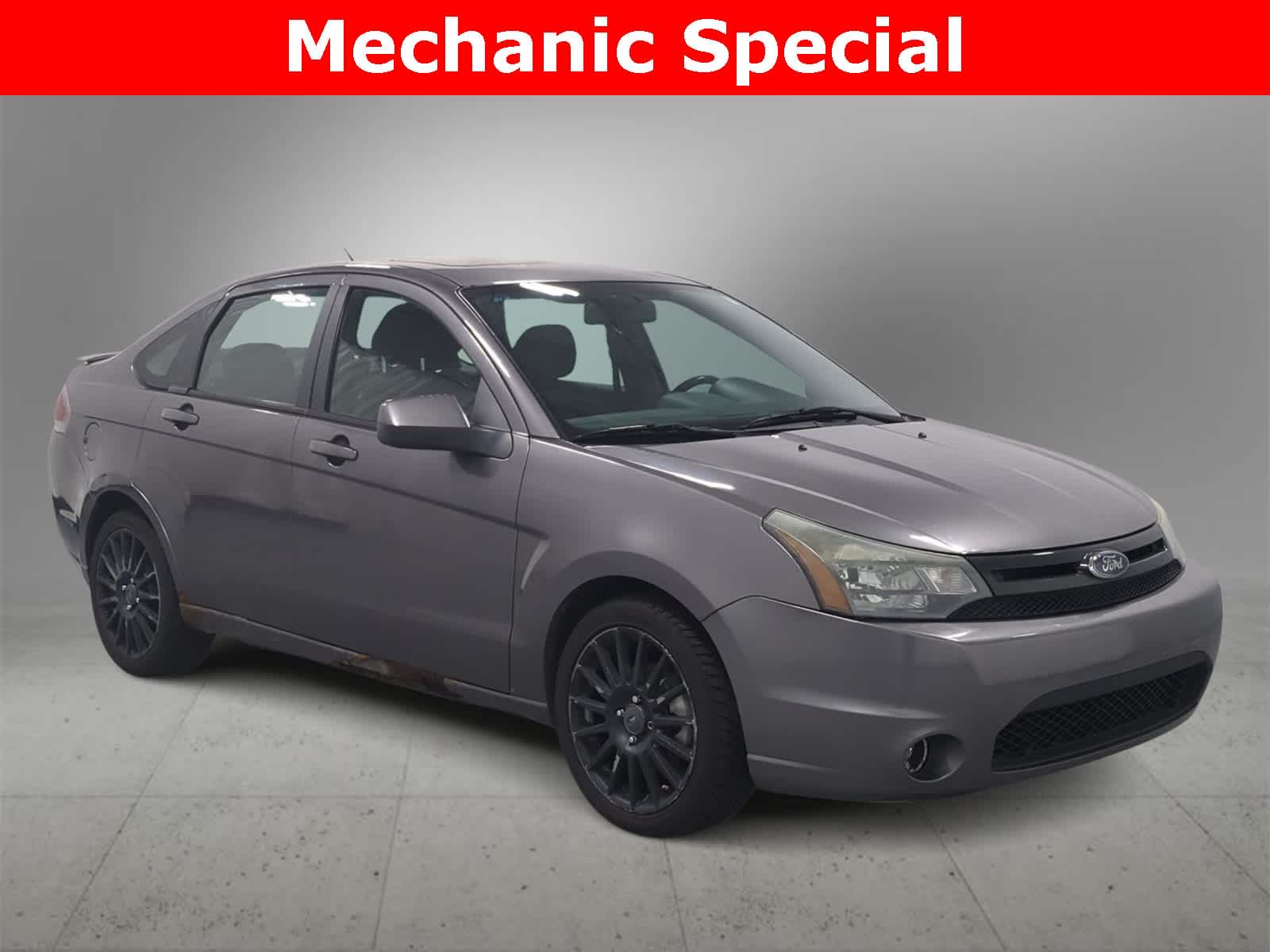 Thumbnail: 2010 Ford Focus - 2