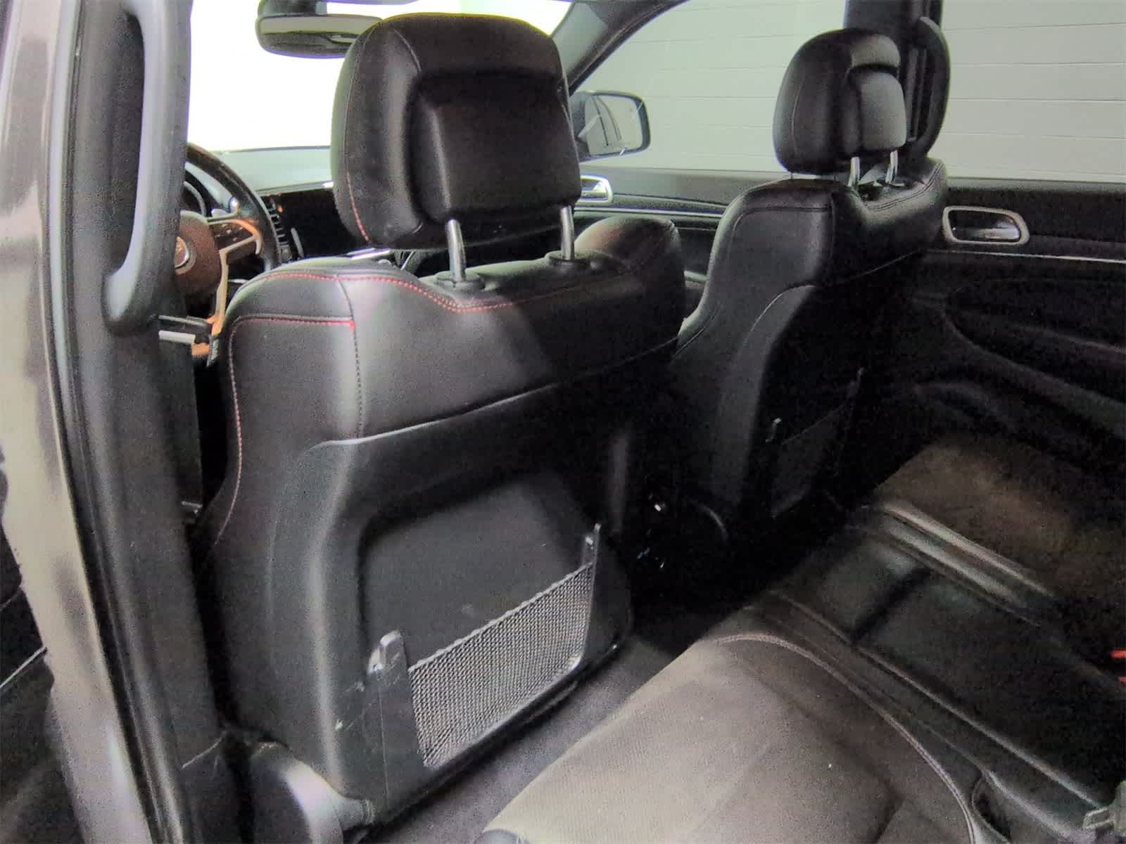 Thumbnail: 2019 Jeep Grand Cherokee - 19