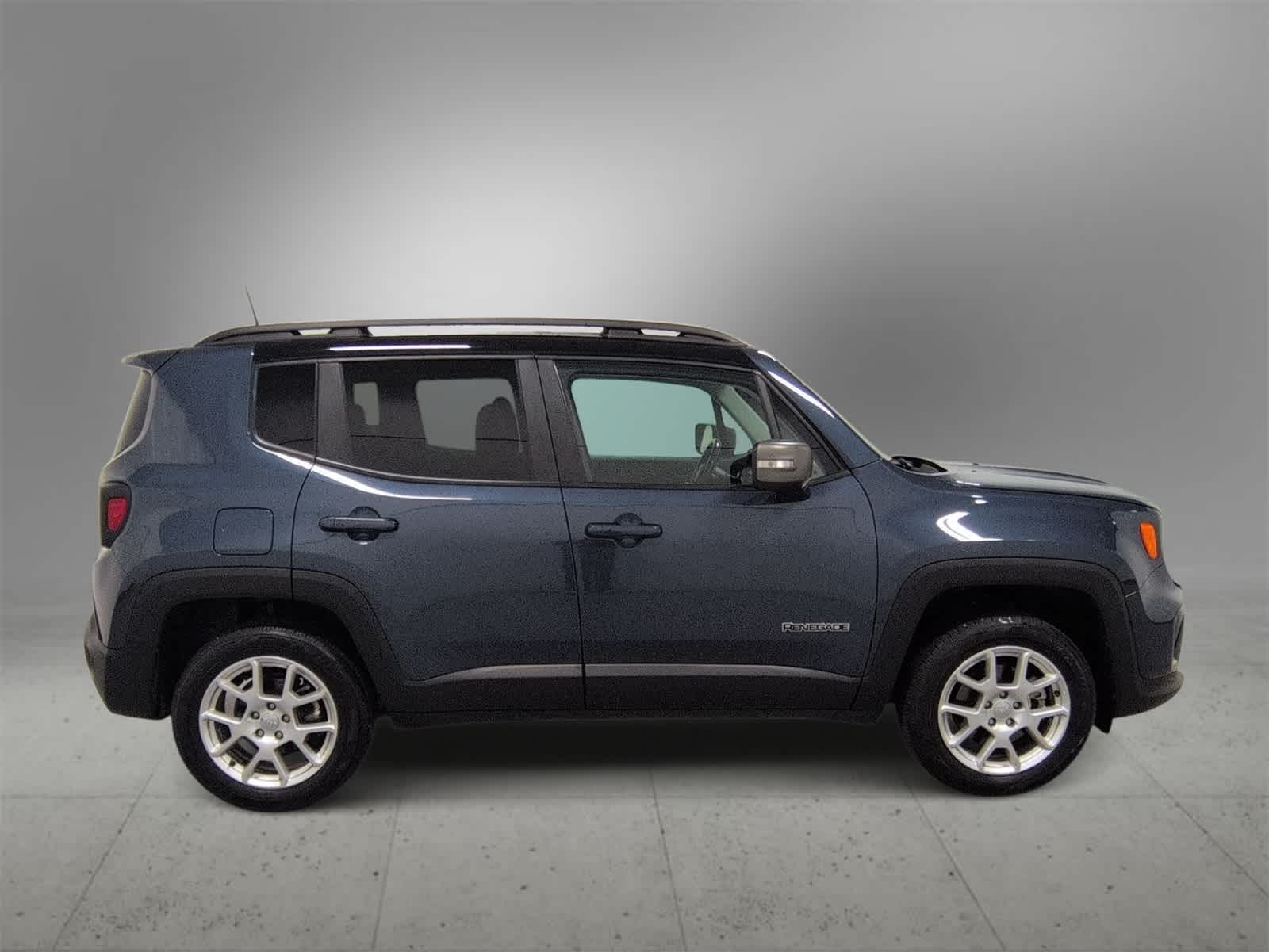Thumbnail: 2021 Jeep Renegade - 9
