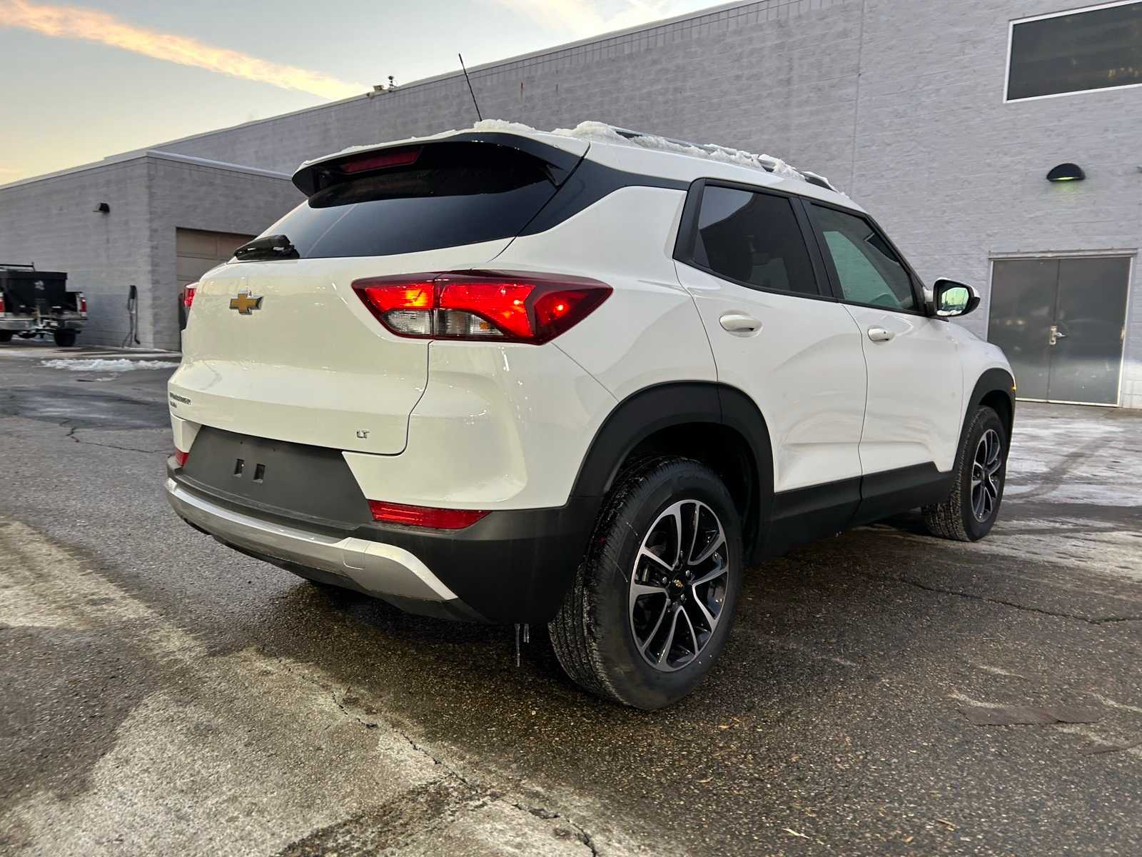 Thumbnail: 2025 Chevrolet TrailBlazer - 16