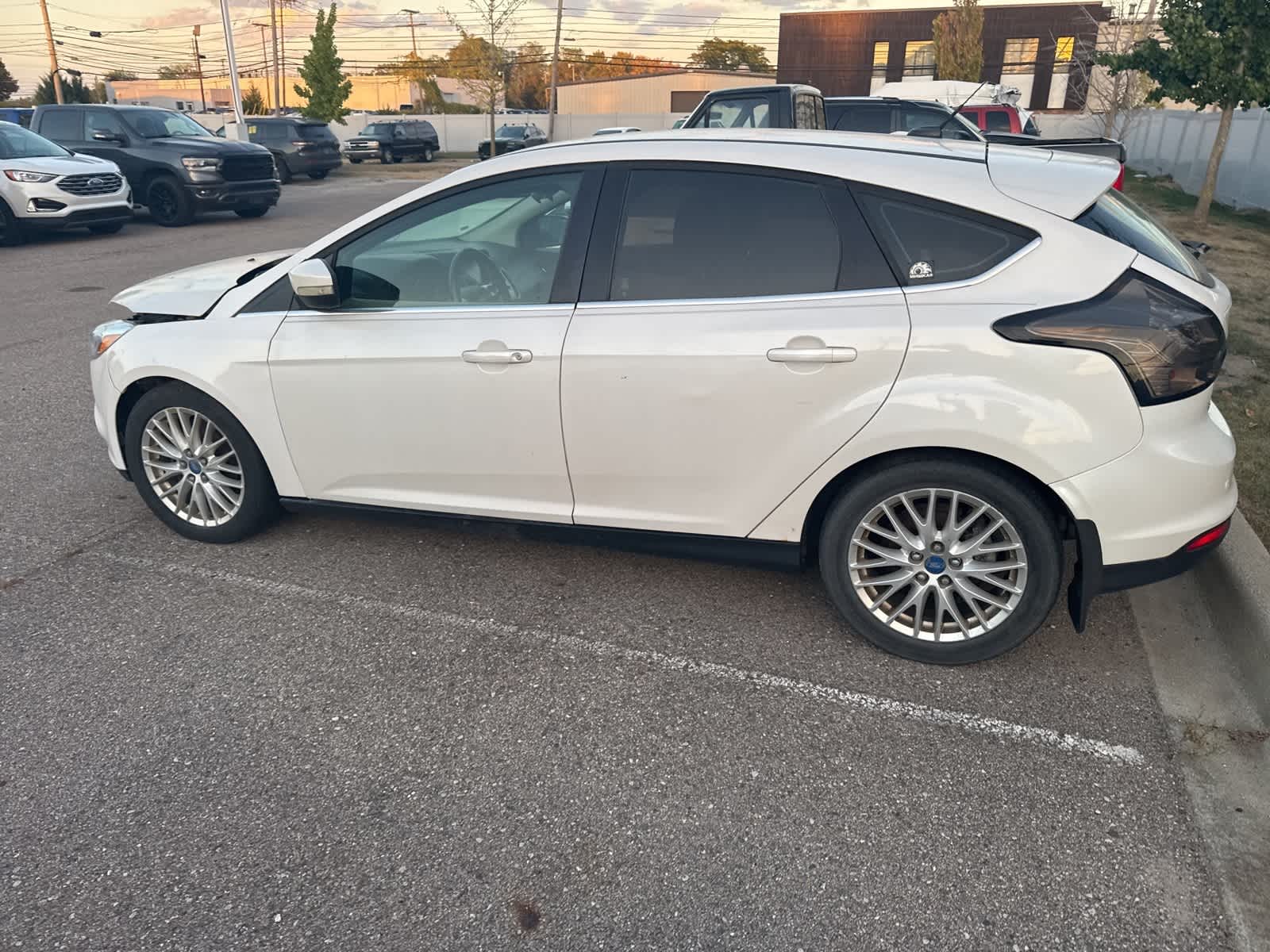 Thumbnail: 2012 Ford Focus - 23