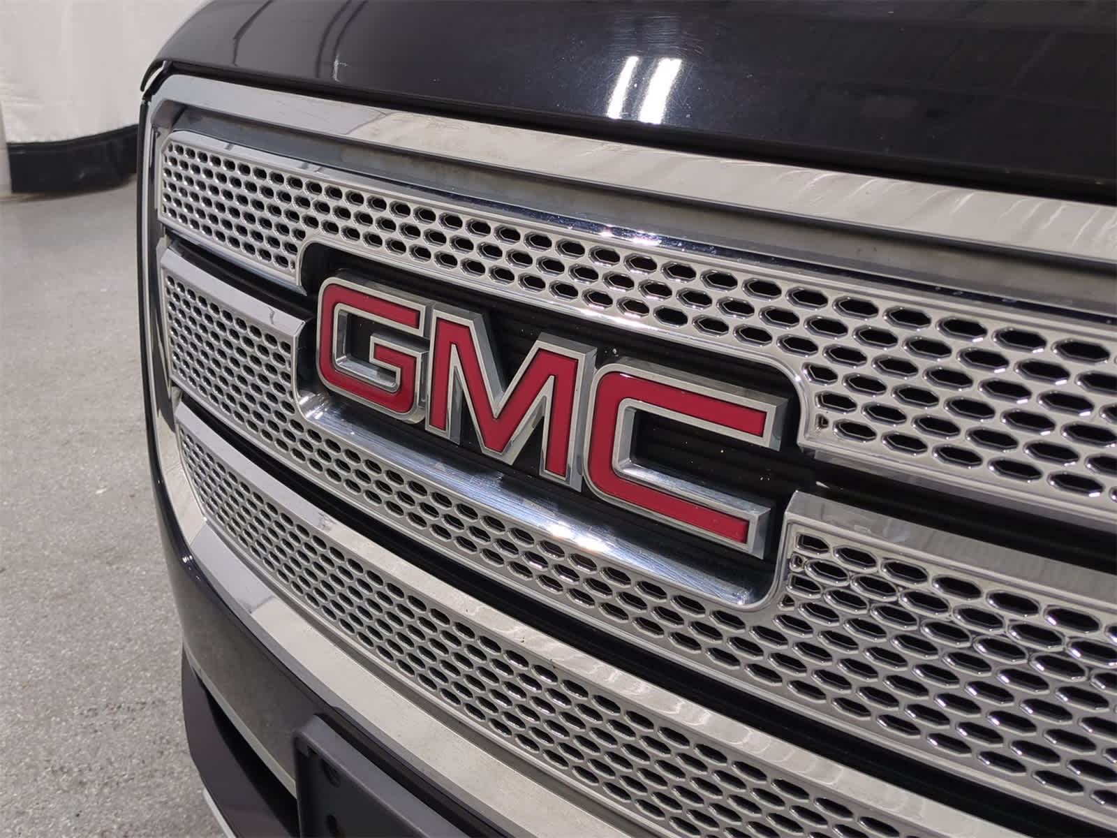 Thumbnail: 2013 GMC Acadia - 12