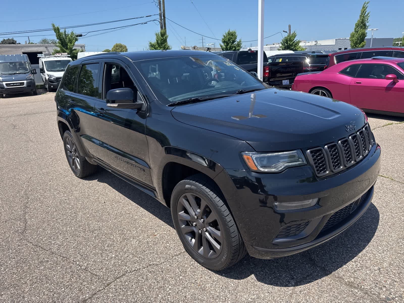 Thumbnail: 2018 Jeep Grand Cherokee - 9