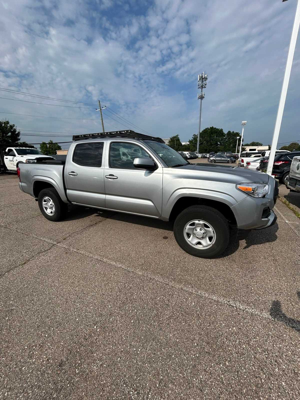 Thumbnail: 2023 Toyota Tacoma - 10