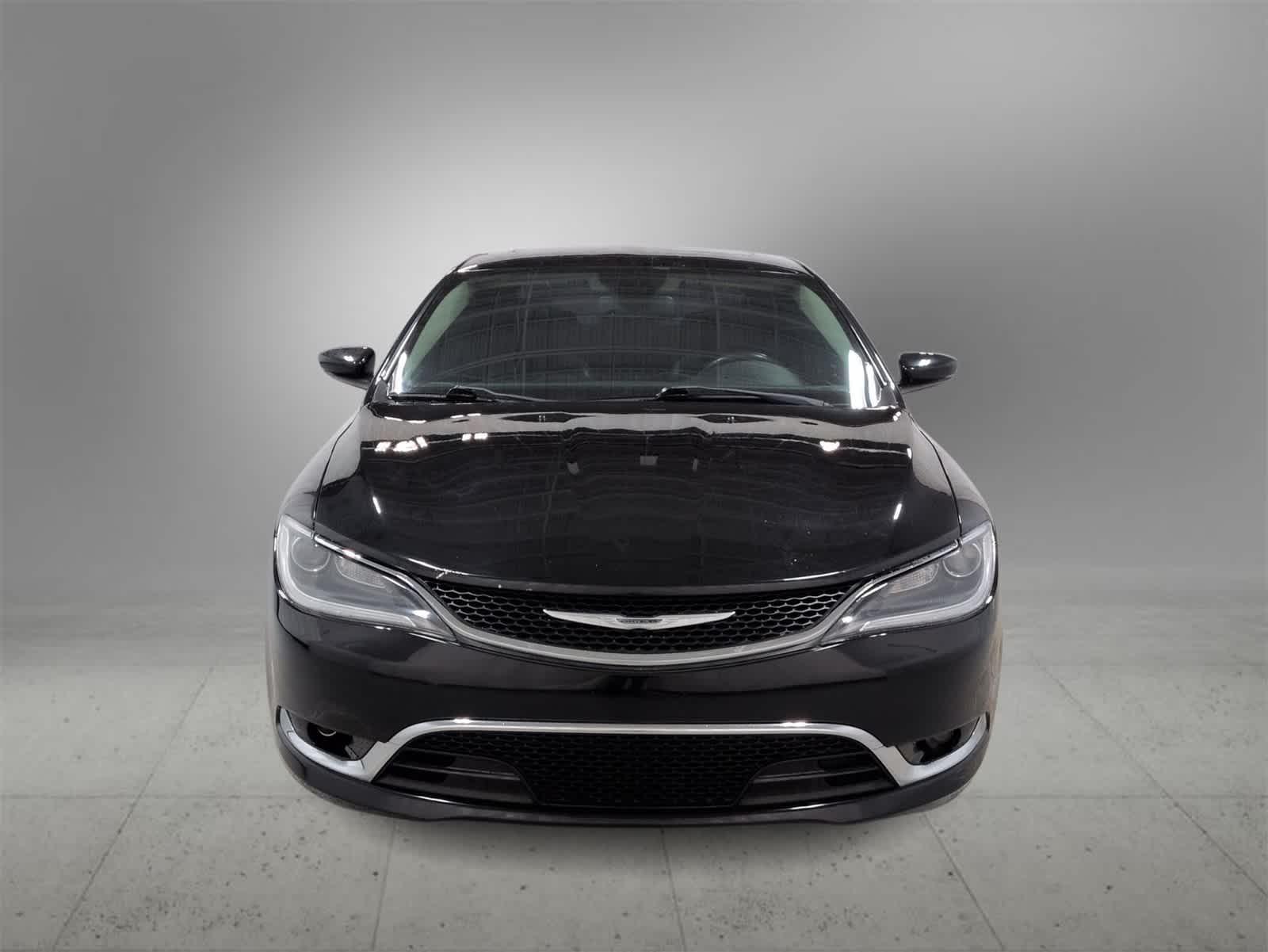 Thumbnail: 2015 Chrysler 200 - 3