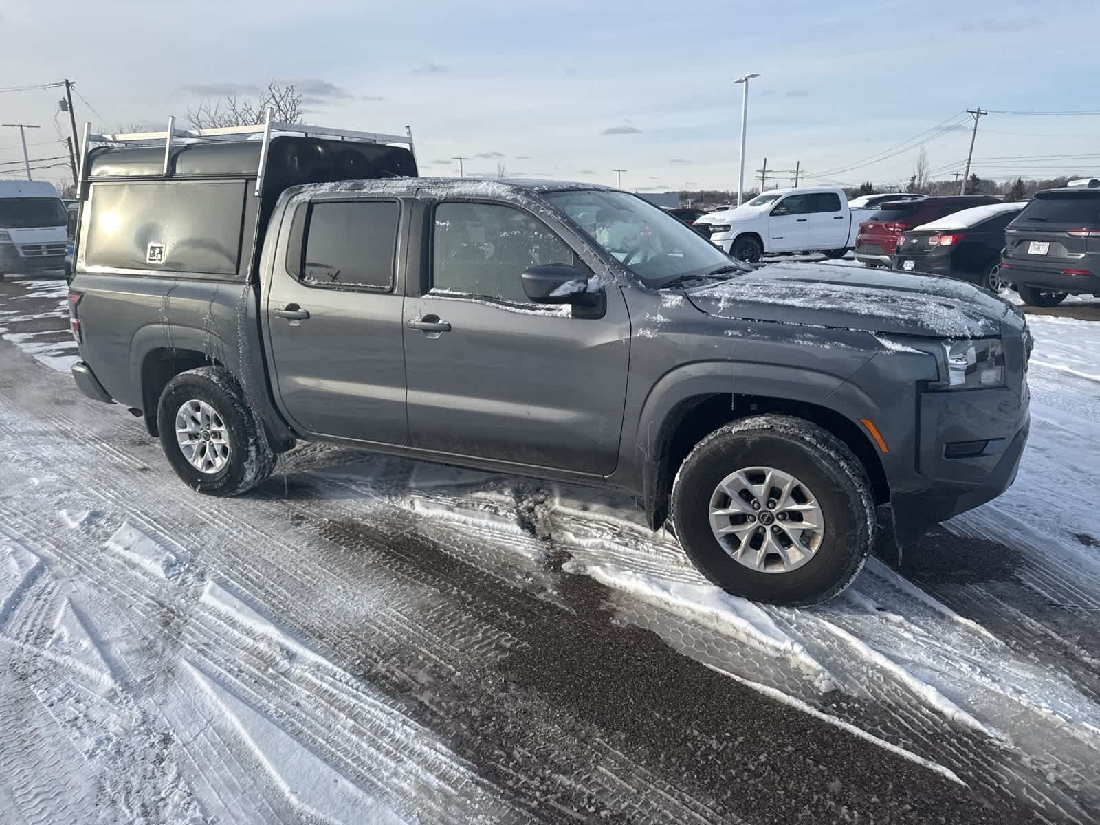 Thumbnail: 2024 Nissan Frontier - 8