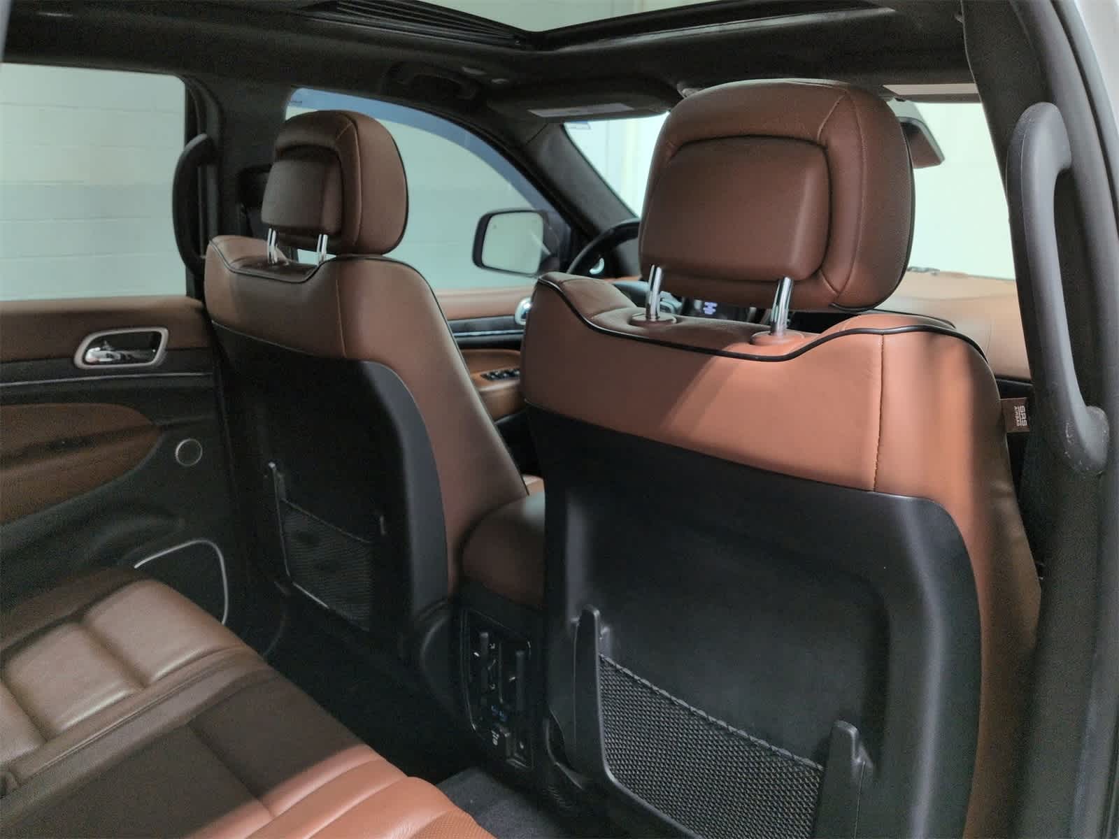 Thumbnail: 2019 Jeep Grand Cherokee - 19