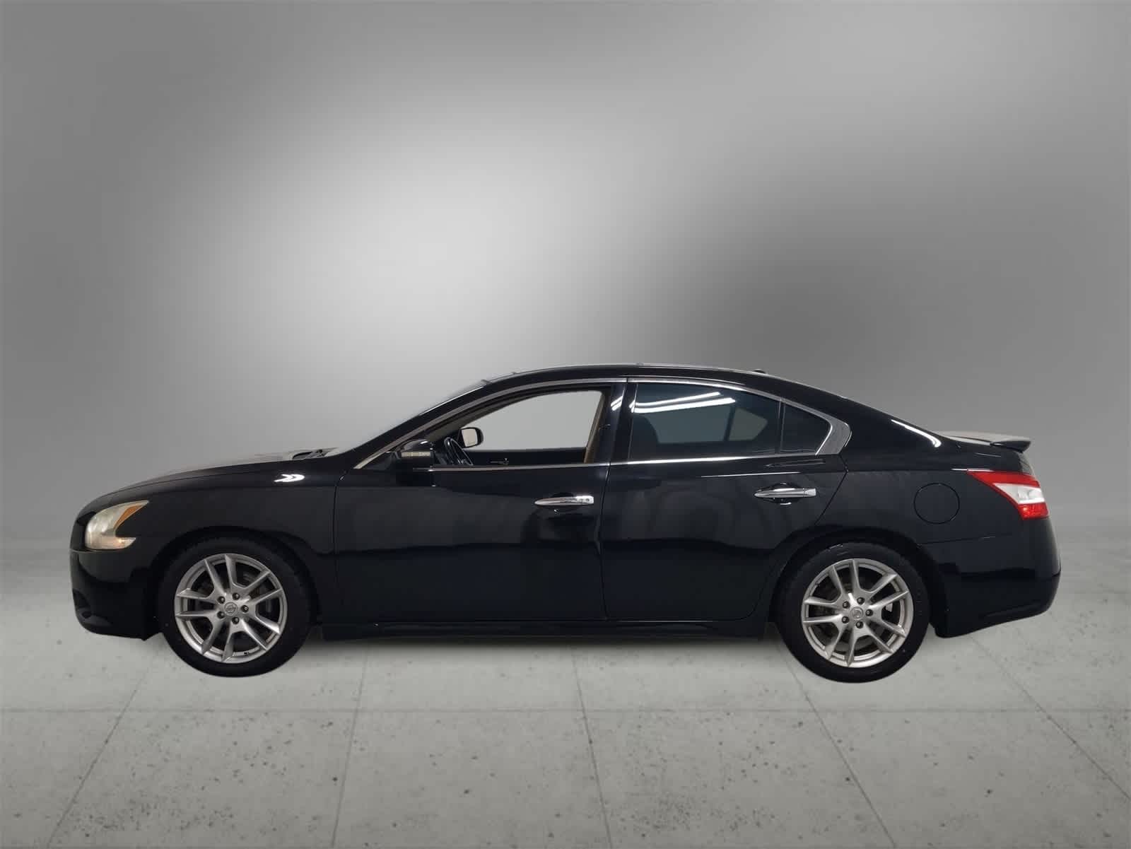Thumbnail: 2011 Nissan Maxima - 5