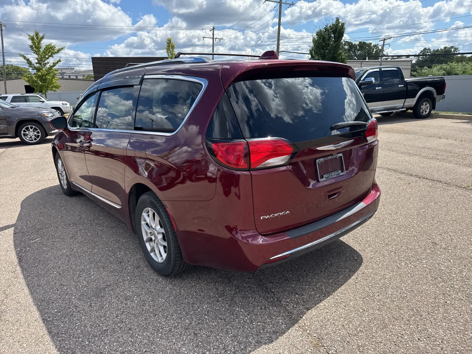 Thumbnail: 2020 Chrysler Pacifica - 23