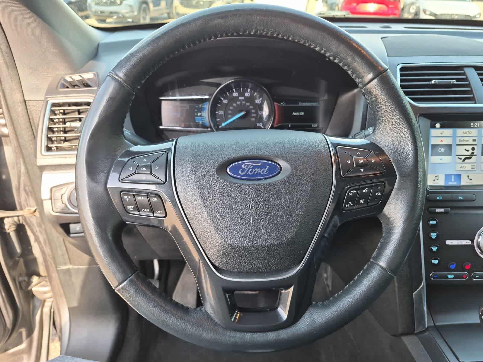 Thumbnail: 2019 Ford Explorer - 29