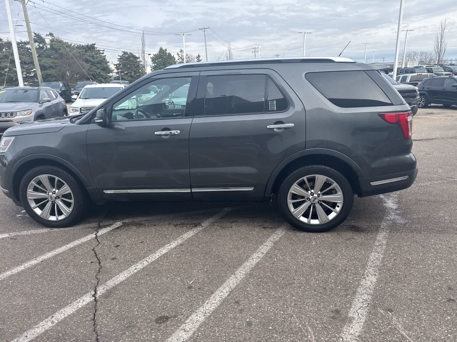 Thumbnail: 2019 Ford Explorer - 22