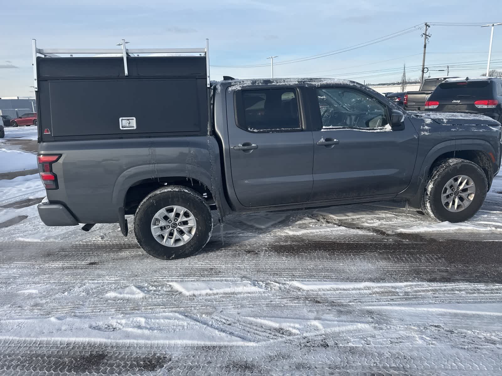 Thumbnail: 2024 Nissan Frontier - 10