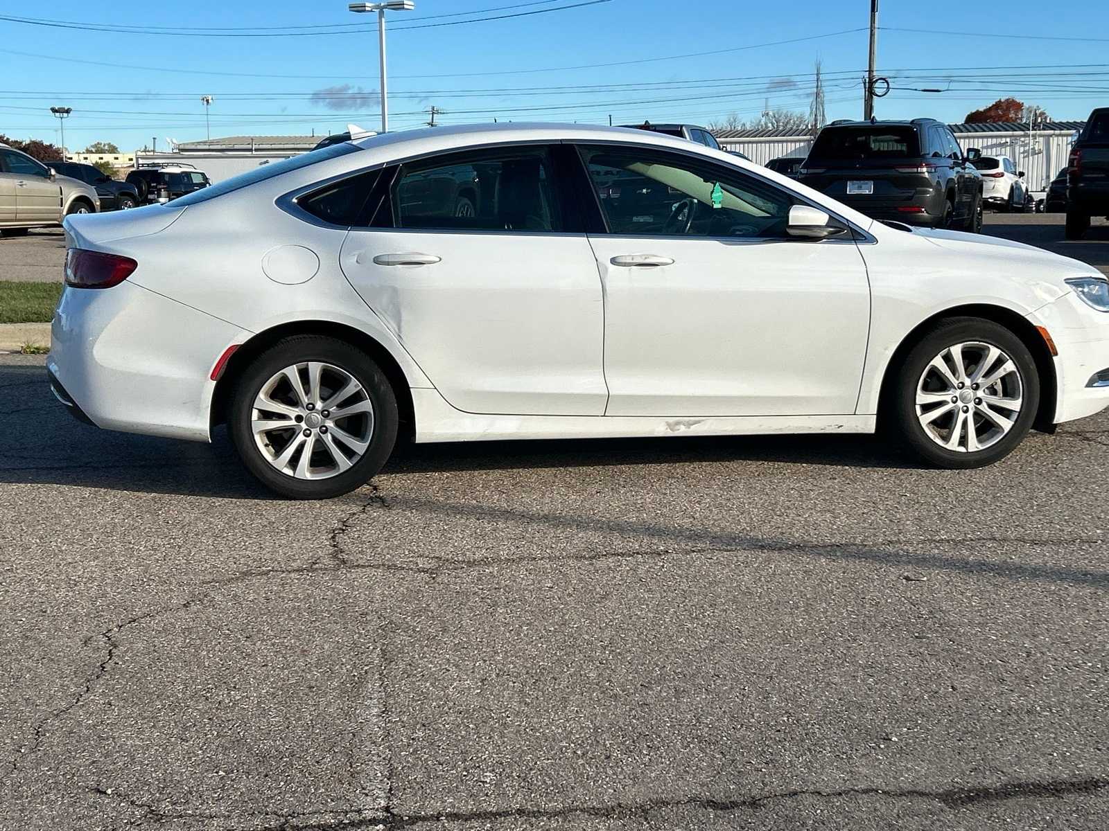 Thumbnail: 2017 Chrysler 200 - 15