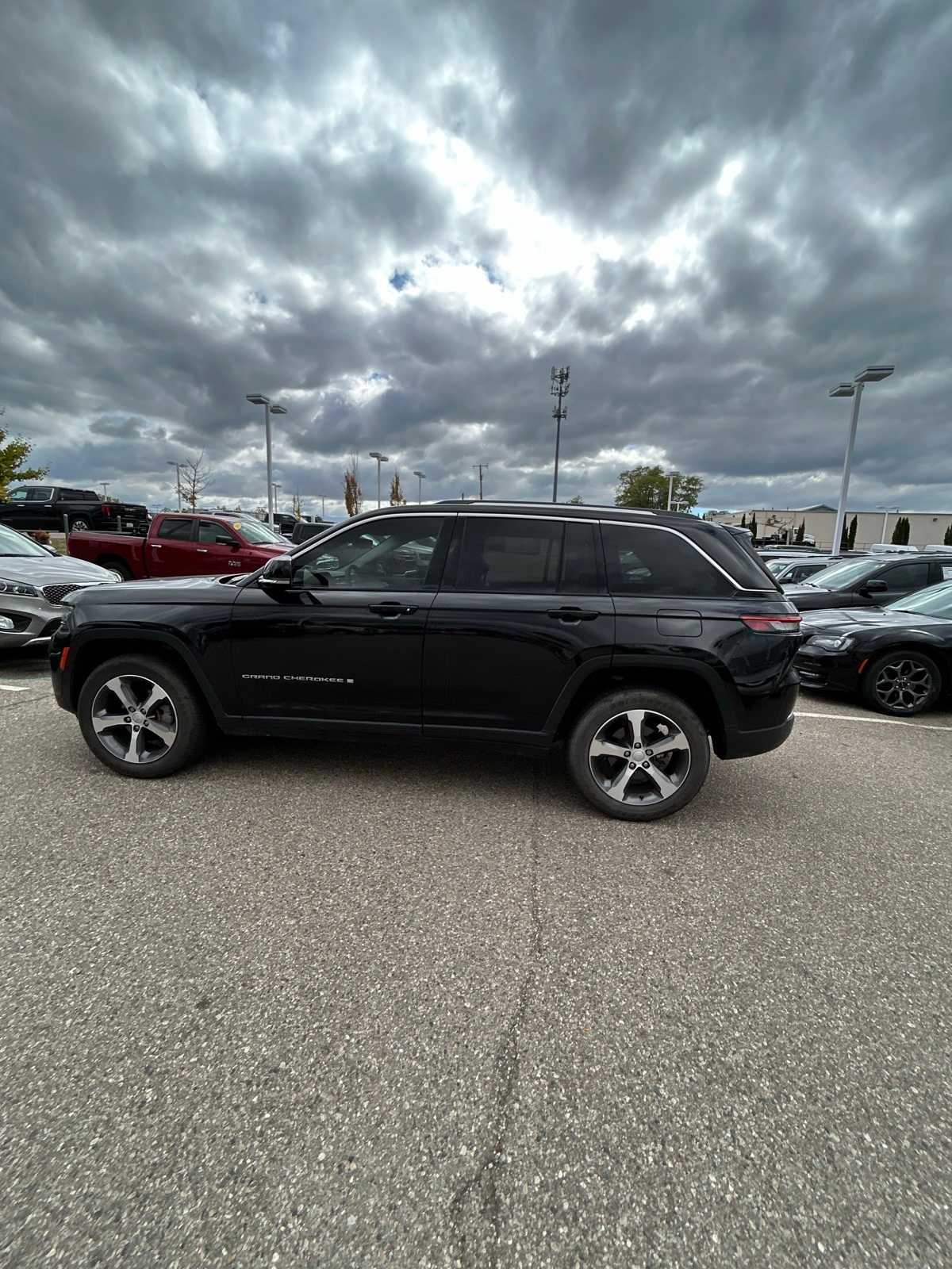 Thumbnail: 2023 Jeep Grand Cherokee - 27