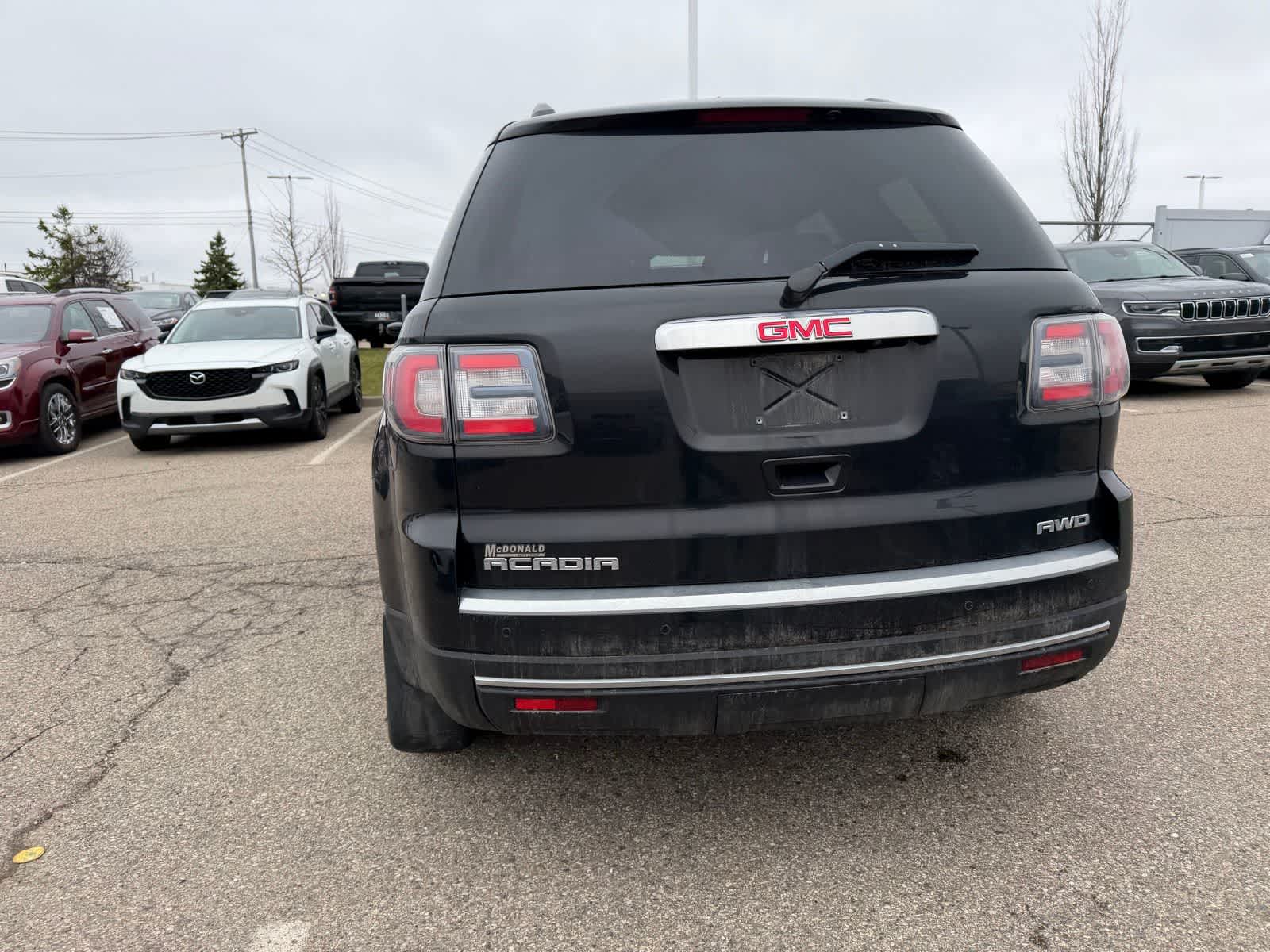Thumbnail: 2016 GMC Acadia - 25