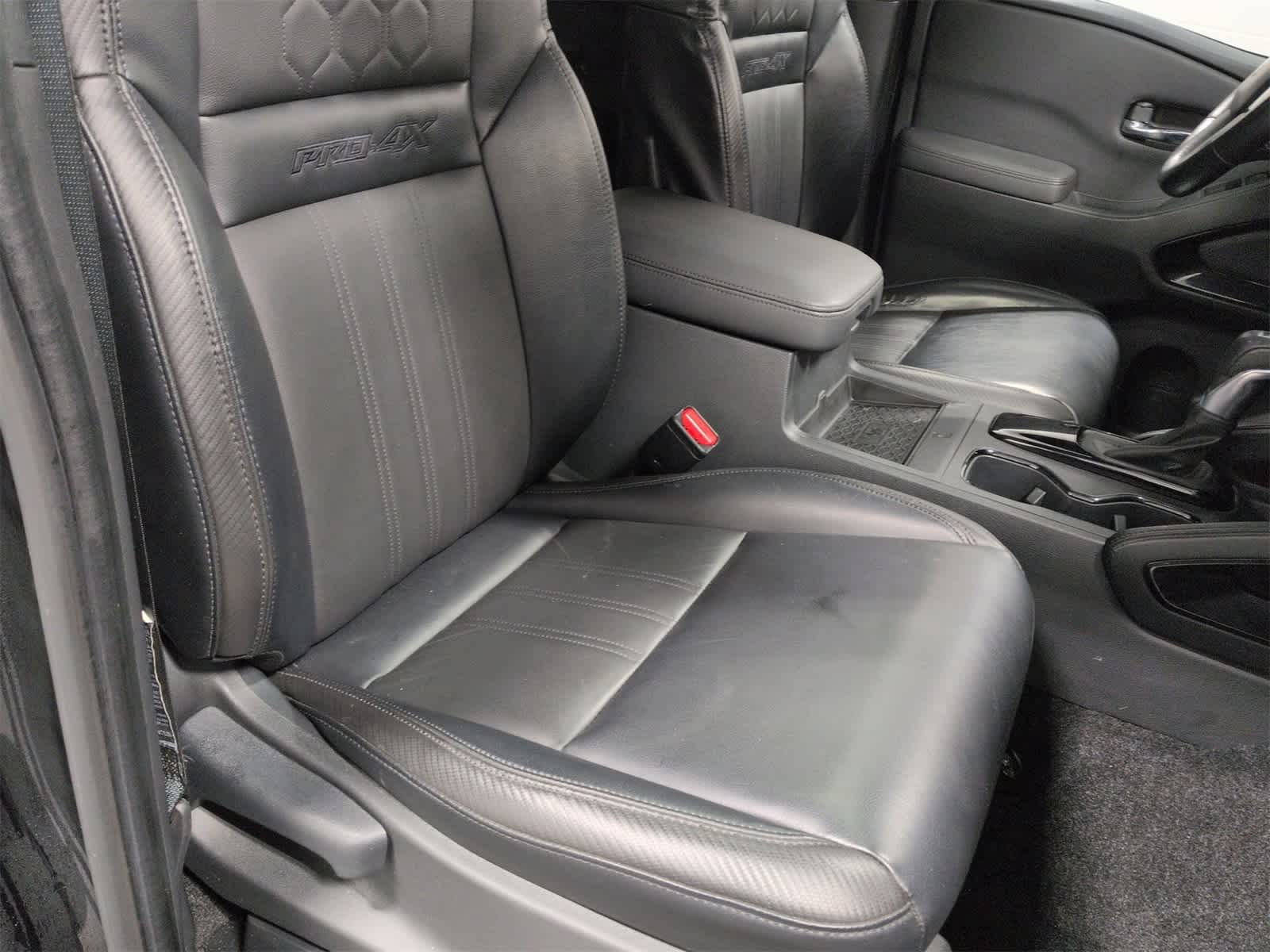 Thumbnail: 2022 Nissan Frontier - 24