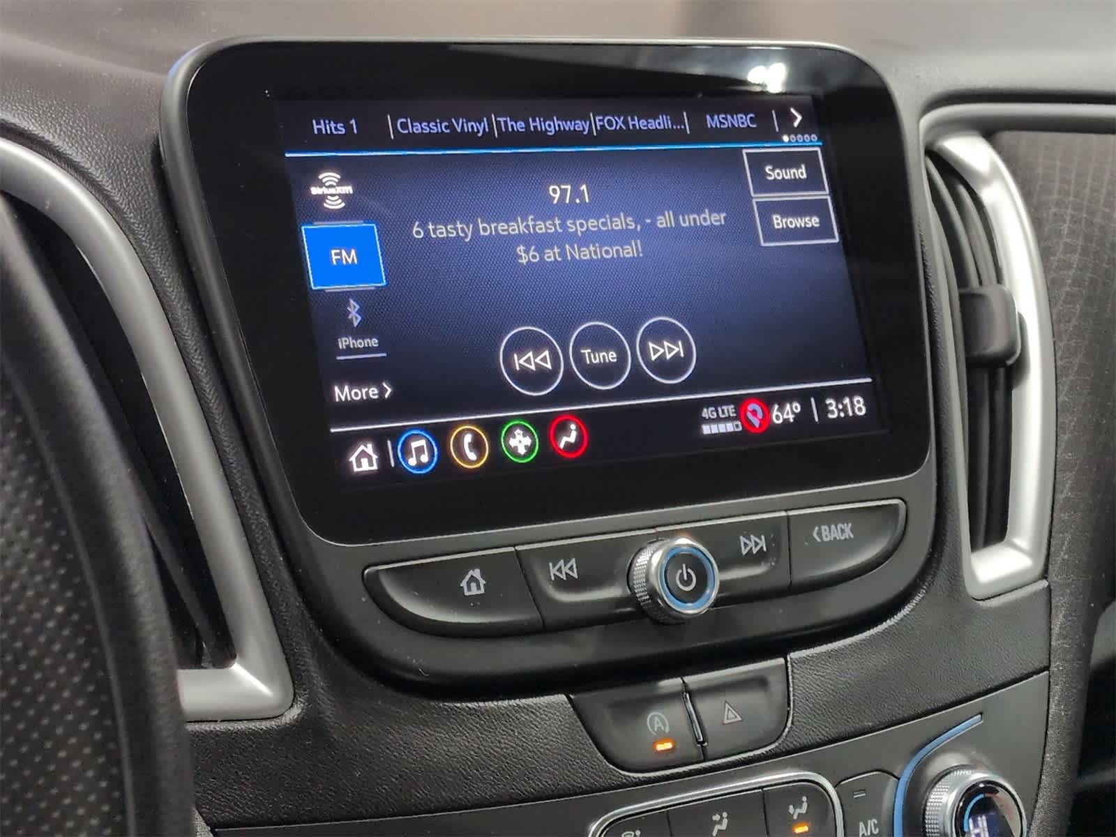 Thumbnail: 2023 Chevrolet Malibu - 28