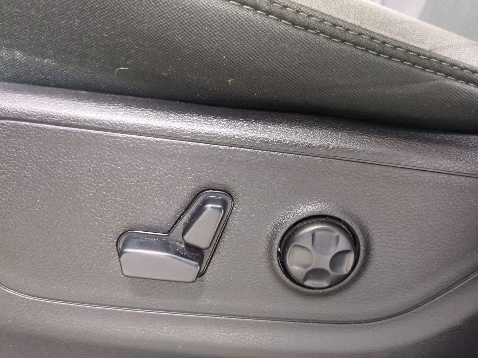 Thumbnail: 2021 RAM 1500 - 17