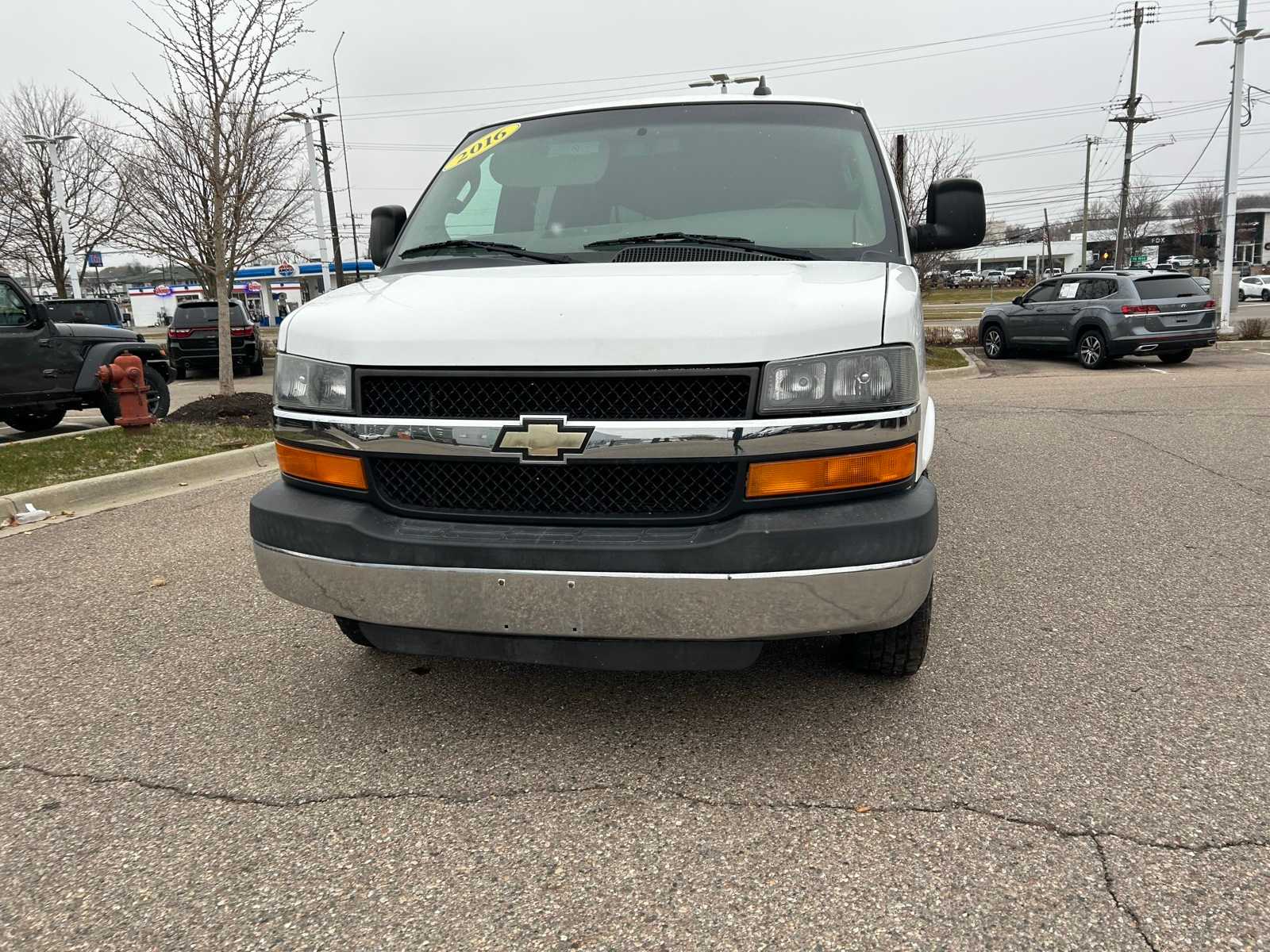 Thumbnail: 2016 Chevrolet Express - 6