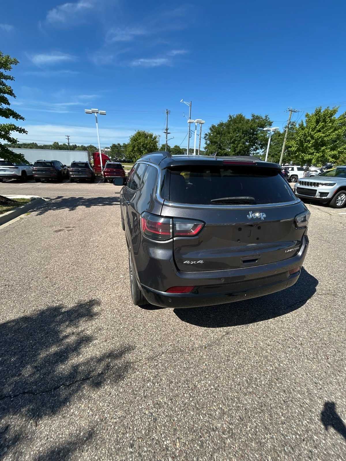 Thumbnail: 2022 Jeep Compass - 20