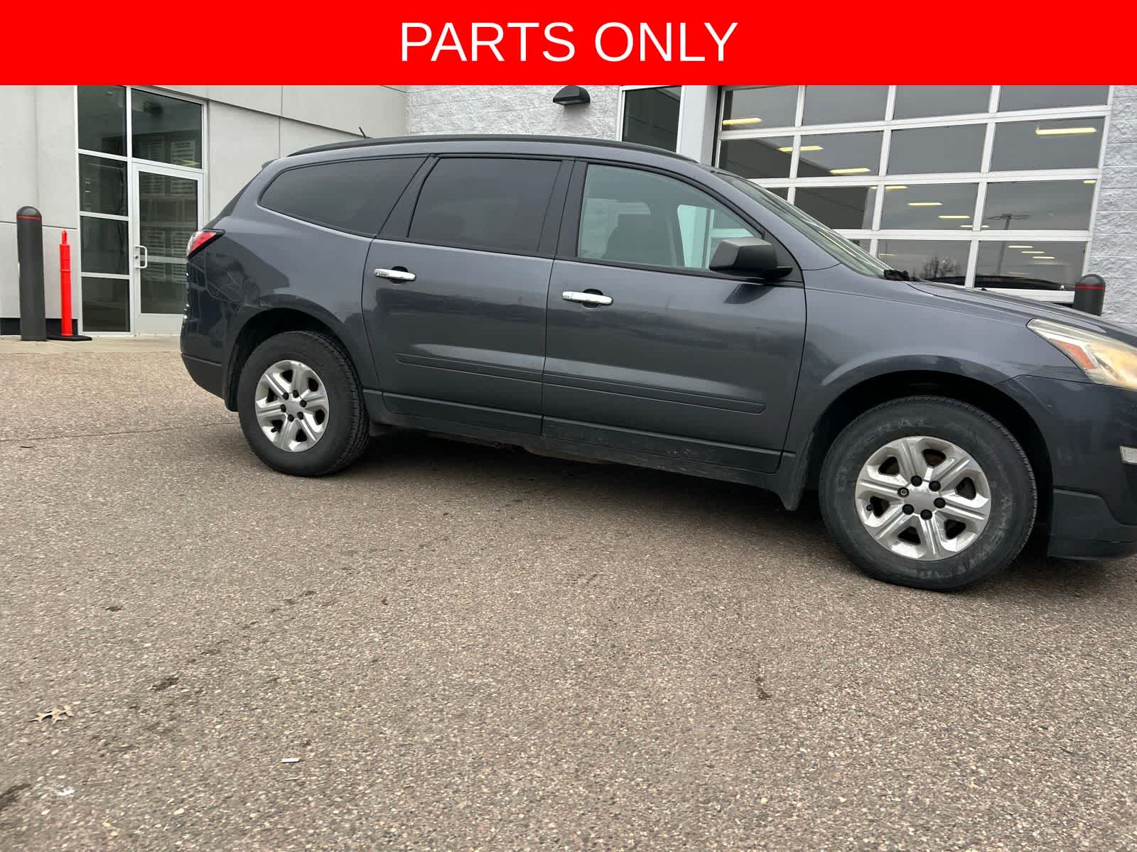 Thumbnail: 2014 Chevrolet Traverse - 12