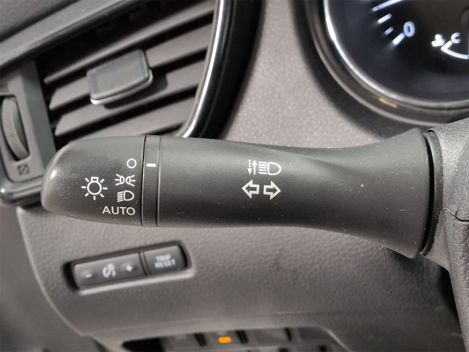 Thumbnail: 2017 Nissan Rogue - 28