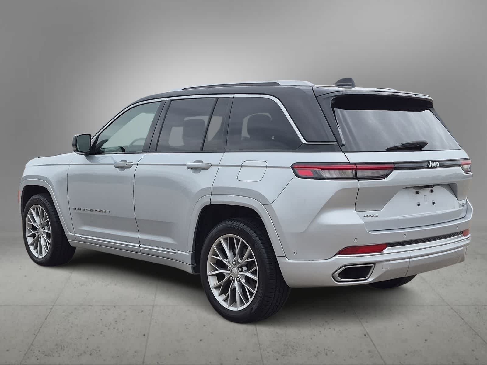 Thumbnail: 2022 Jeep Grand Cherokee - 6