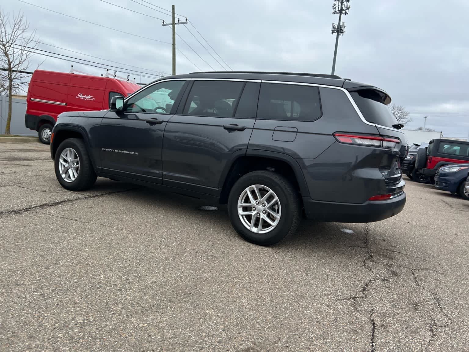 Thumbnail: 2024 Jeep Grand Cherokee L - 23