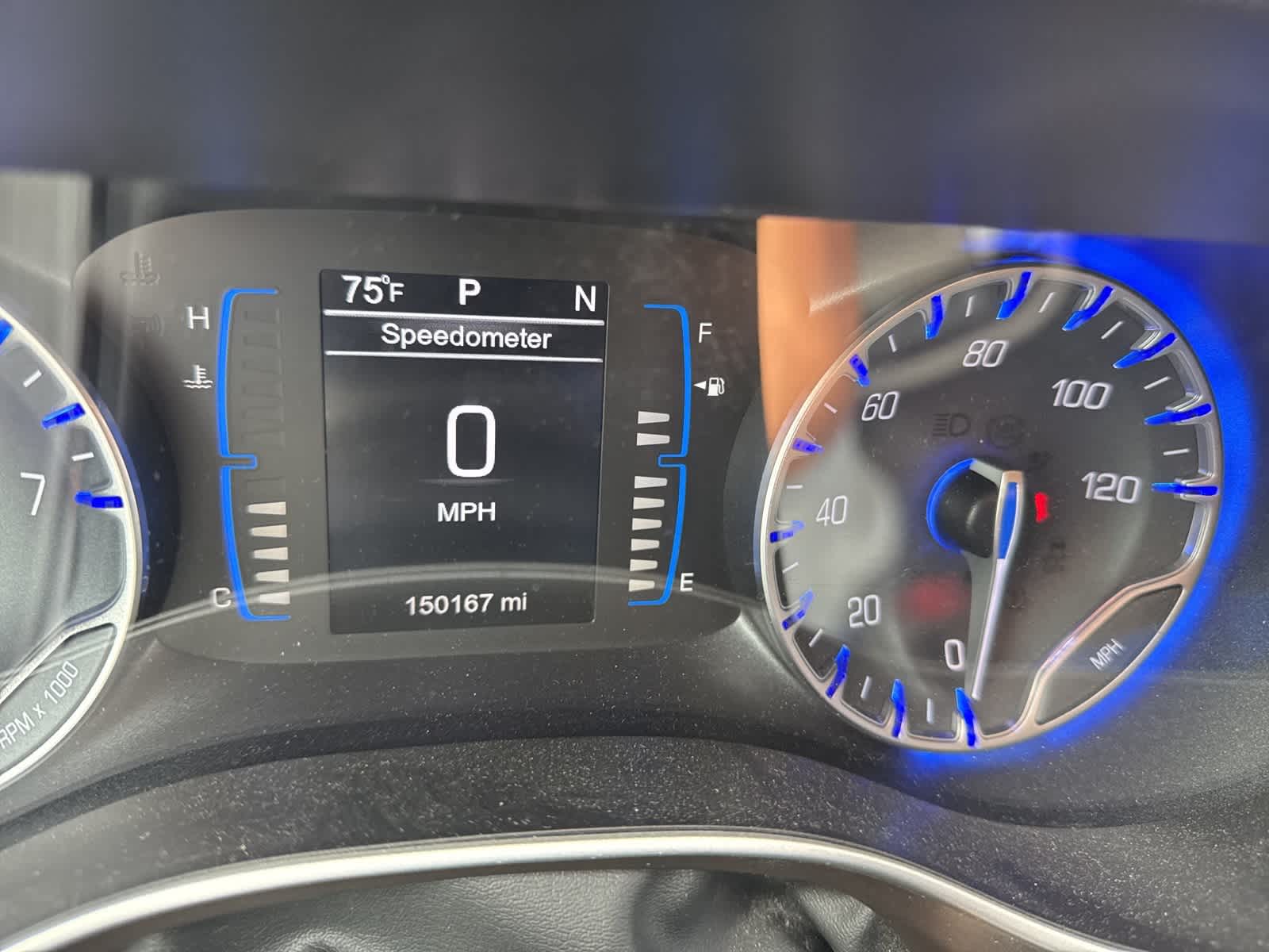 Thumbnail: 2017 Chrysler Pacifica - 35