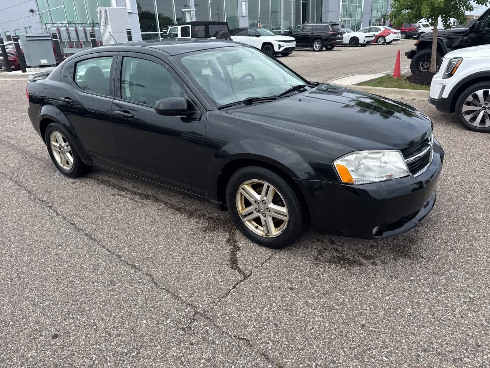 Thumbnail: 2010 Dodge Avenger - 9