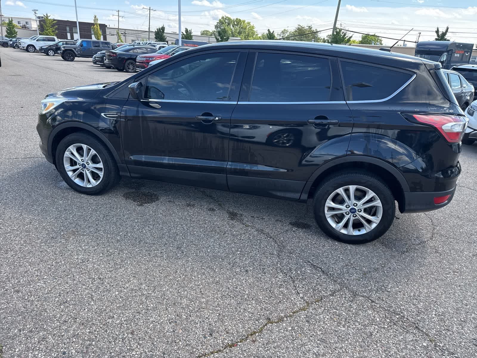 Thumbnail: 2017 Ford Escape - 19