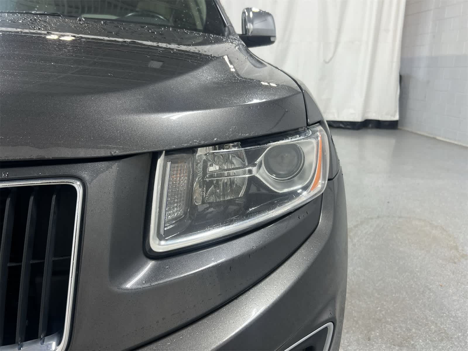 Thumbnail: 2015 Jeep Grand Cherokee - 11
