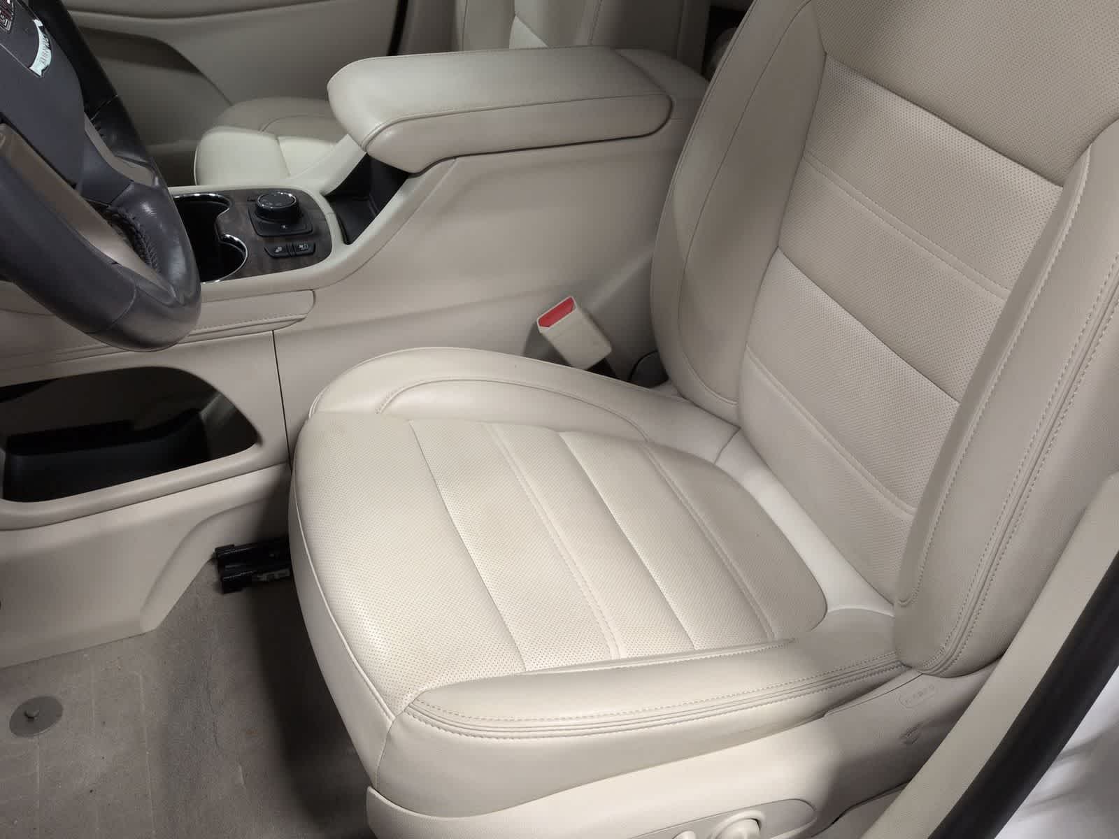 Thumbnail: 2021 GMC Acadia - 17