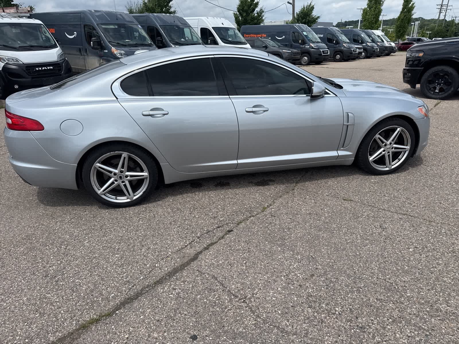 Thumbnail: 2011 Jaguar XF - 11