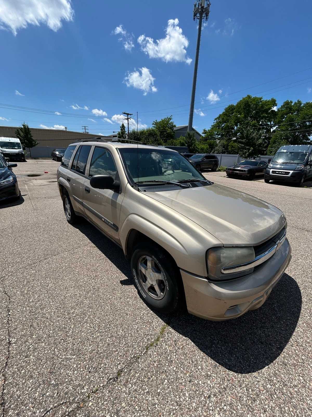 Thumbnail: 2004 Chevrolet TrailBlazer - 8