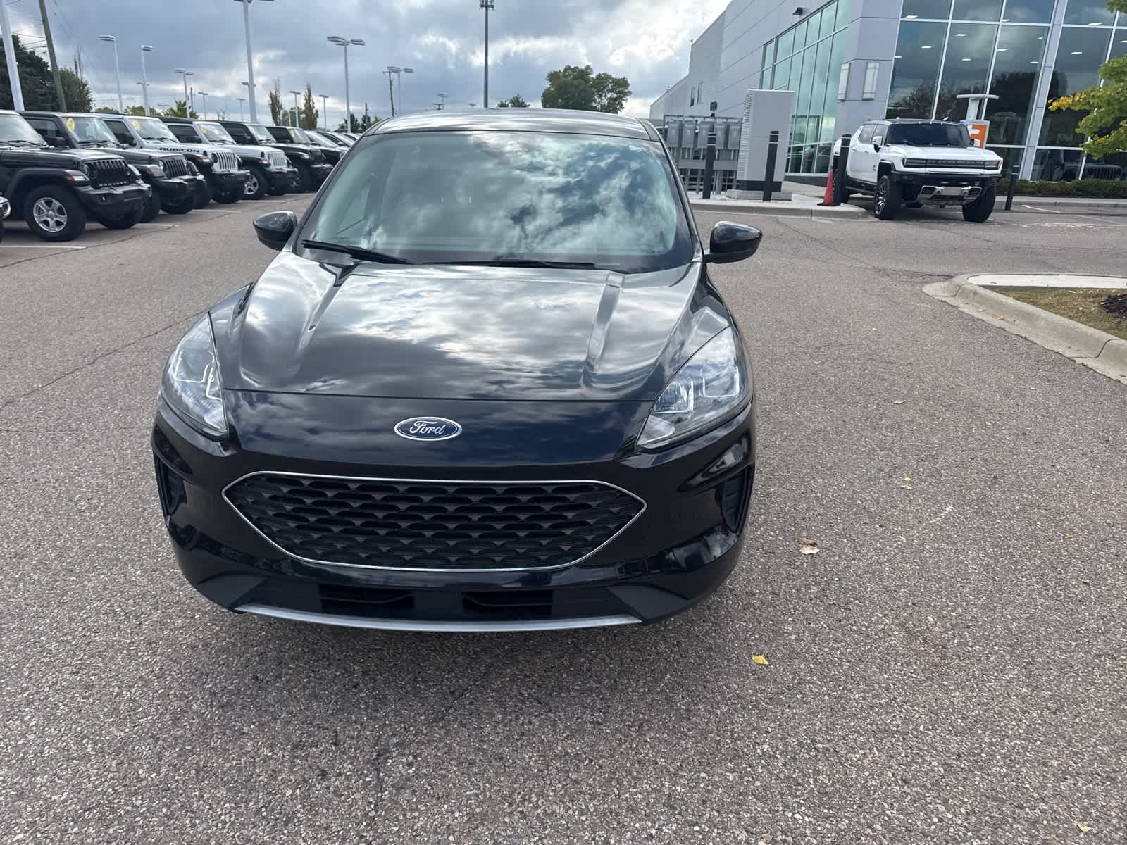 2020 Ford Escape SE photo 3