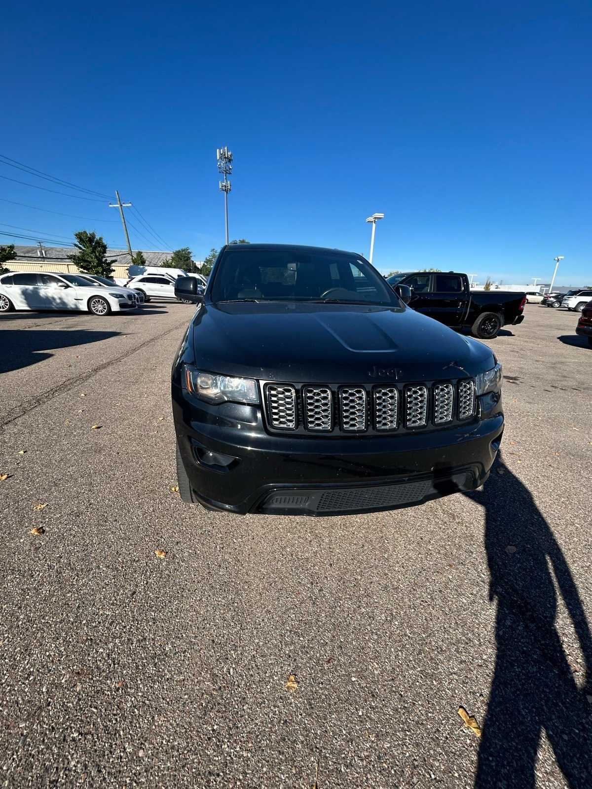 Thumbnail: 2019 Jeep Grand Cherokee - 8
