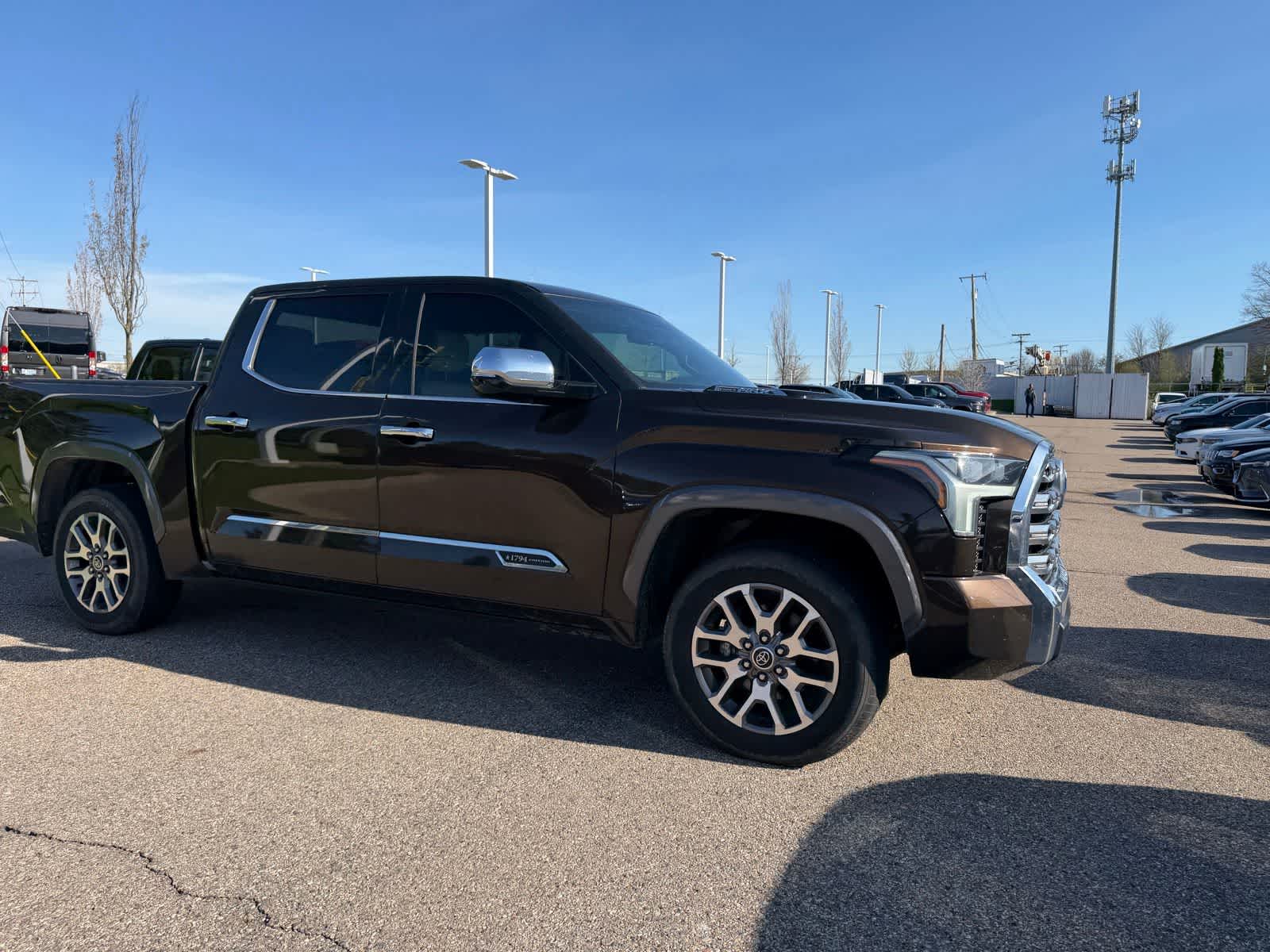 Thumbnail: 2022 Toyota Tundra - 13