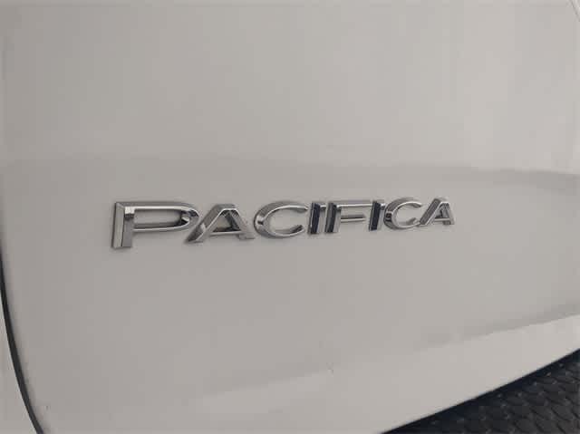 2019 Chrysler Pacifica Touring 13