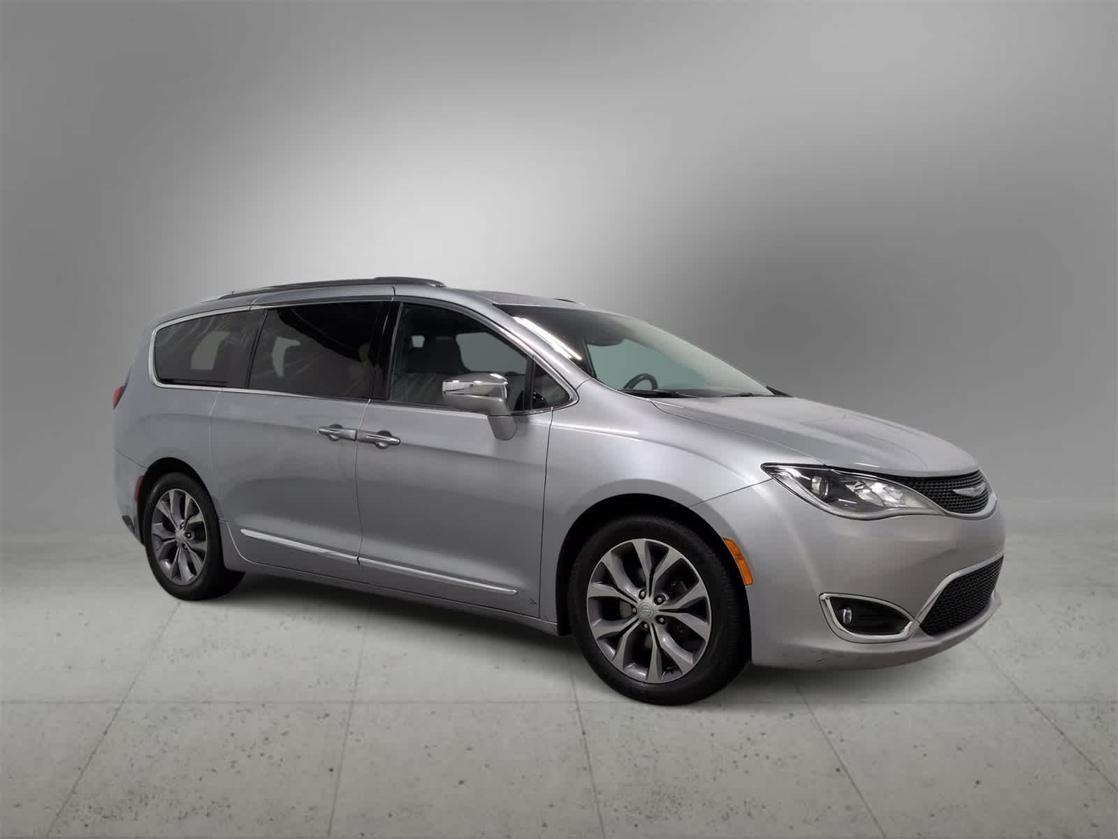 Thumbnail: 2020 Chrysler Pacifica - 2