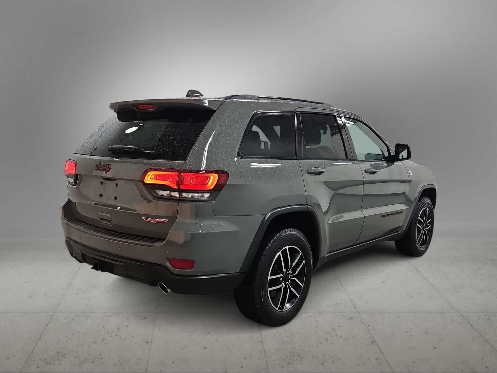 Thumbnail: 2021 Jeep Grand Cherokee - 8