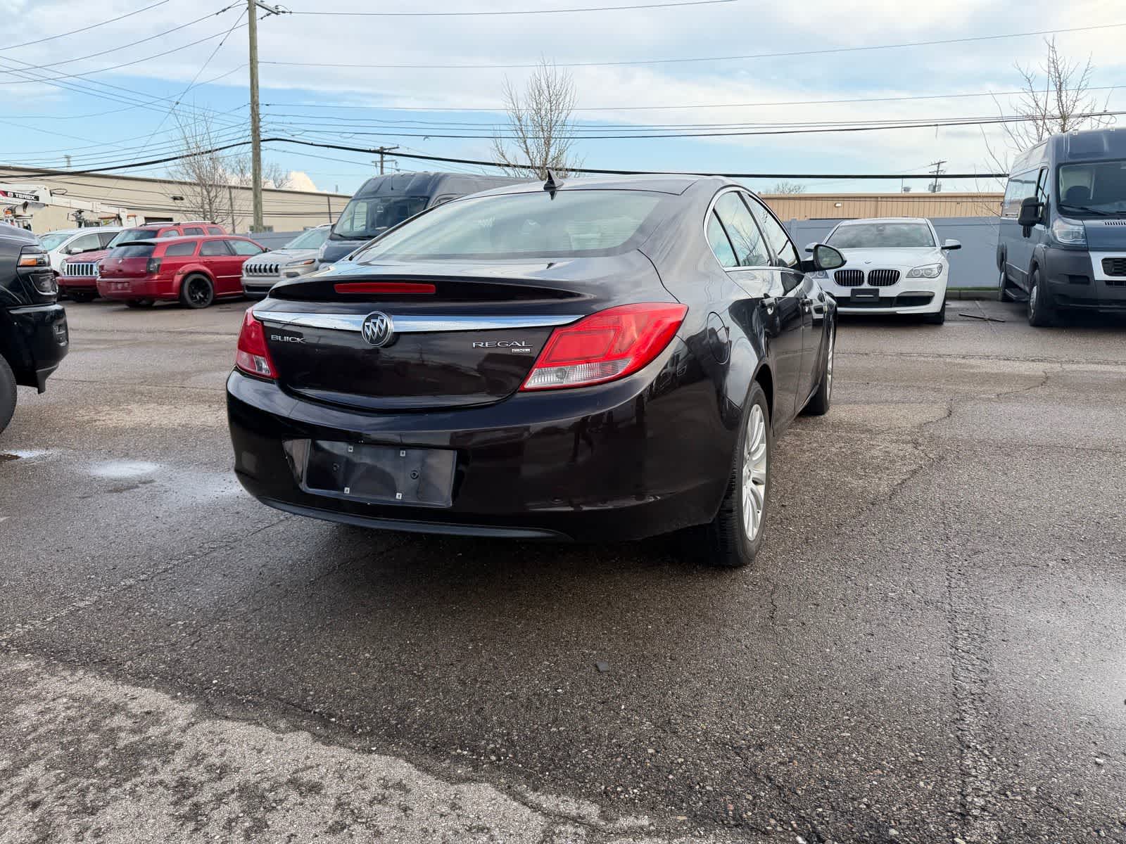 Thumbnail: 2011 Buick Regal - 18