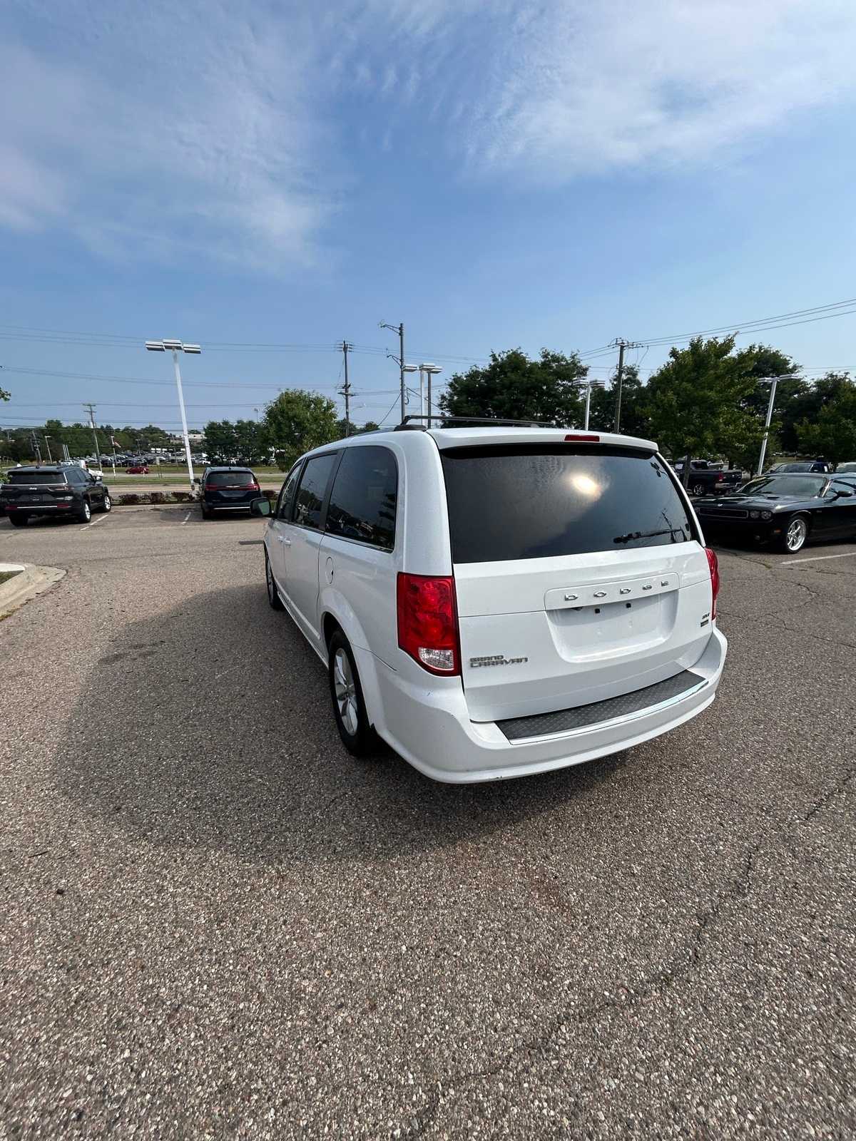 Thumbnail: 2019 Dodge Grand Caravan - 23
