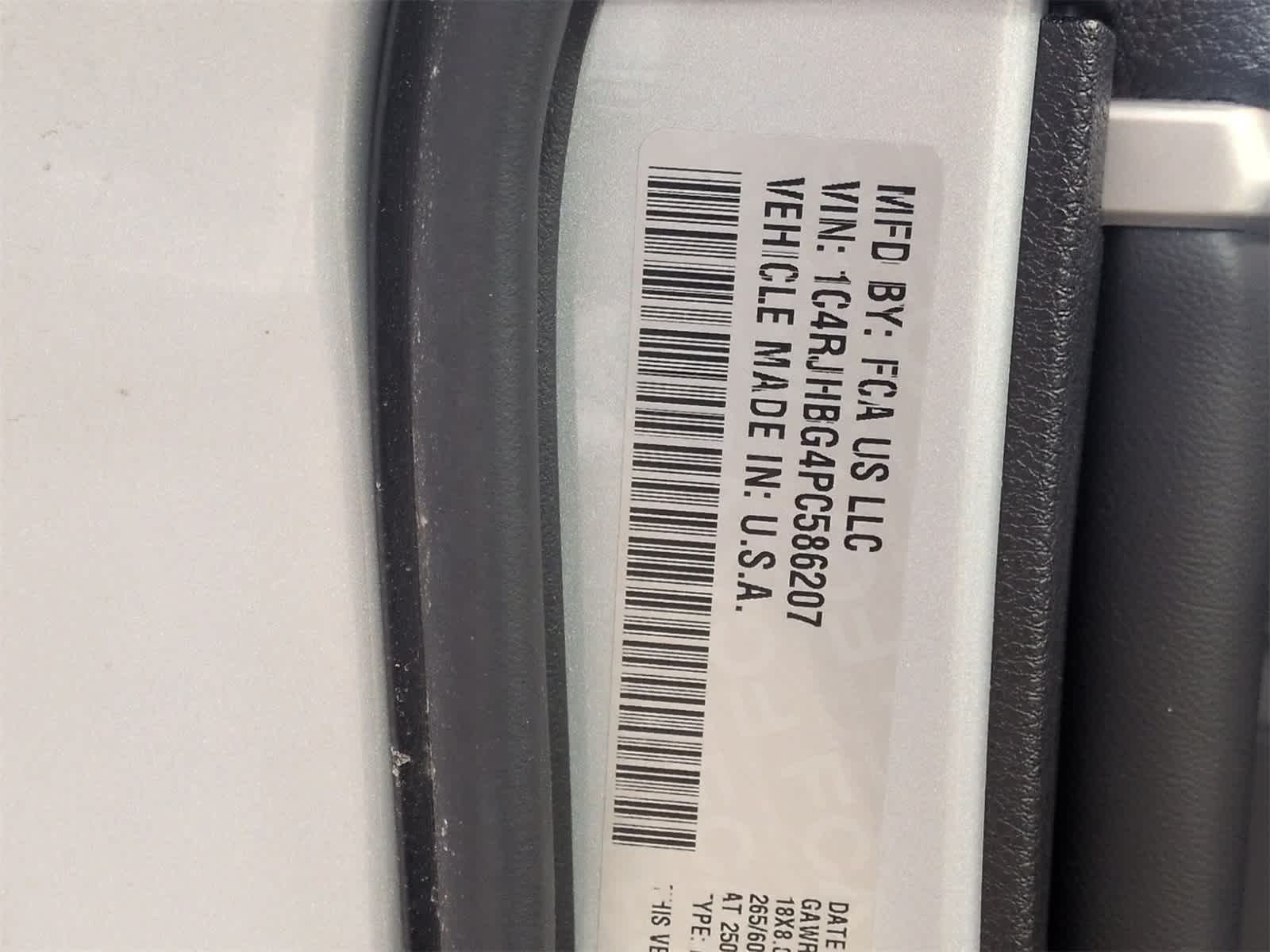 Thumbnail: 2023 Jeep Grand Cherokee - 36