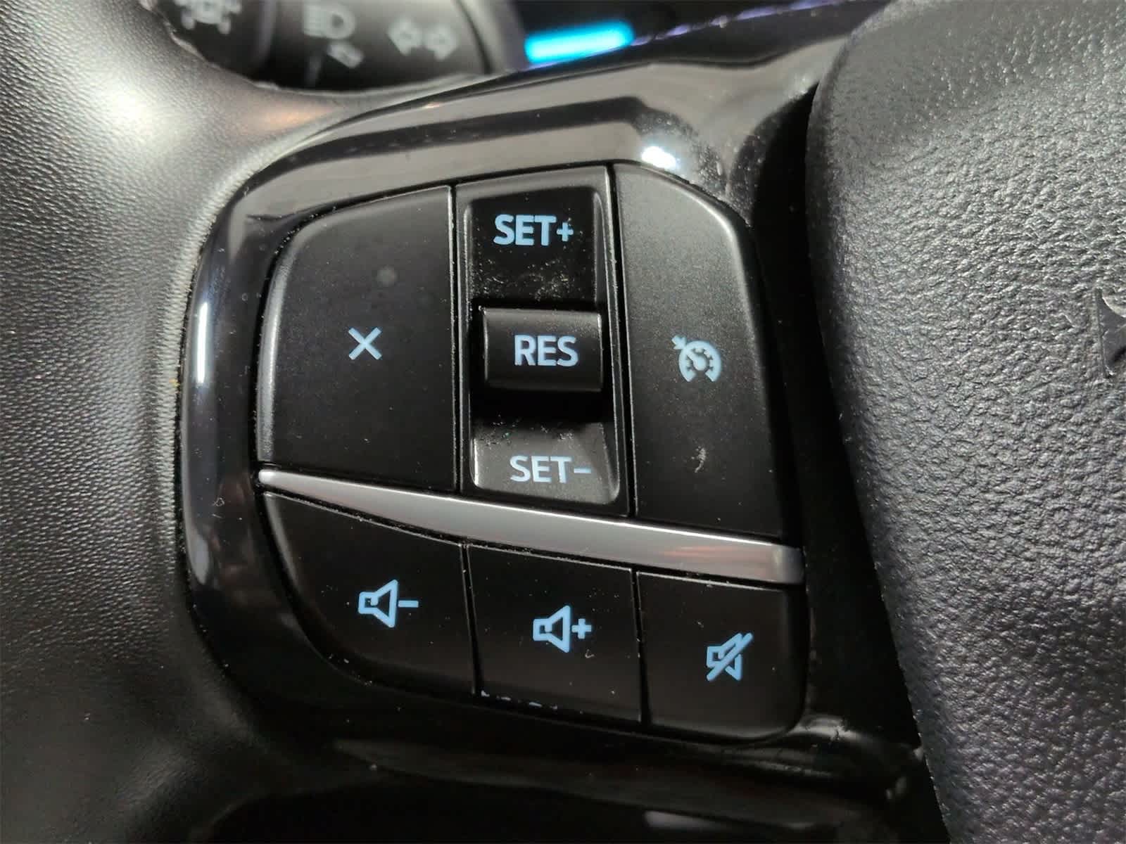 Thumbnail: 2021 Ford Escape - 25